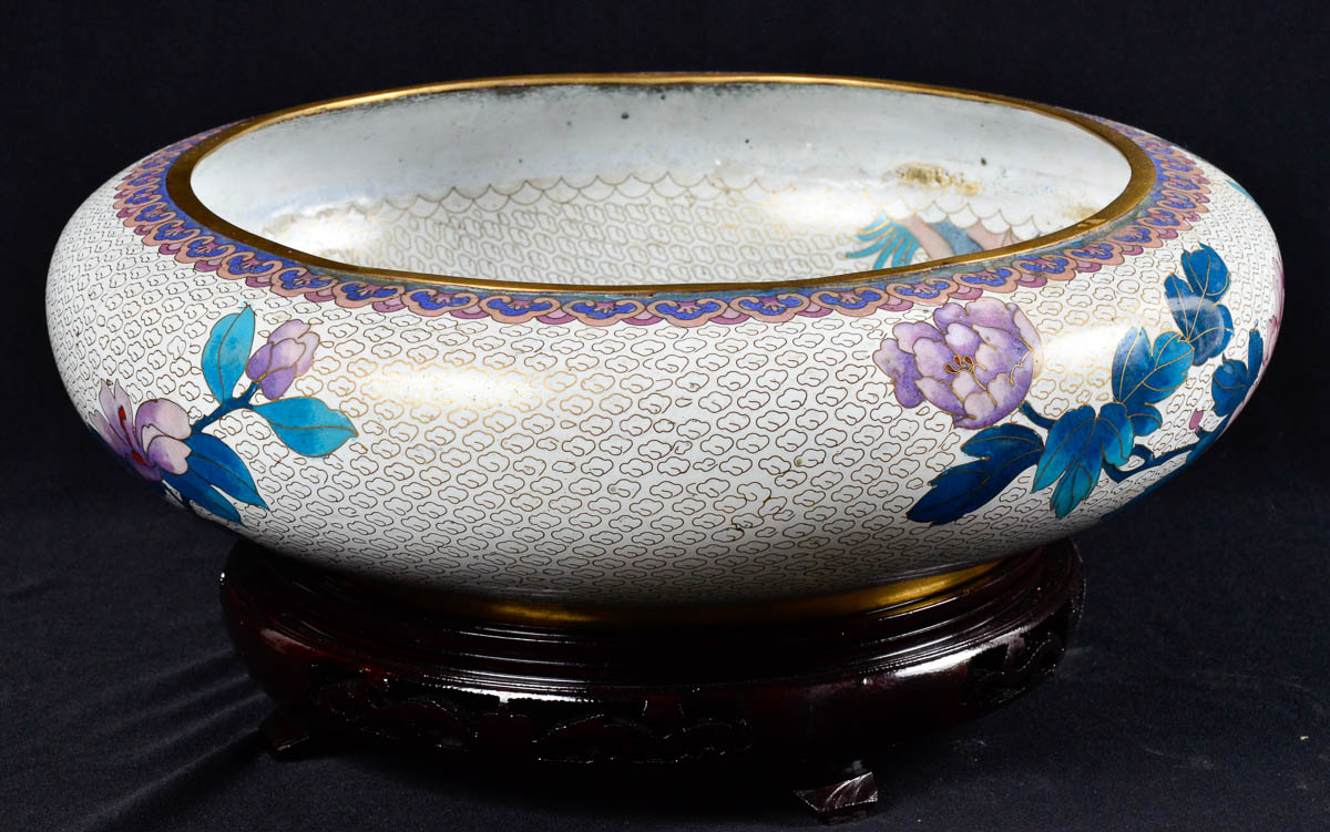 Centro de mesa de cloisoner com base de madeira - alt 18cm, diam...