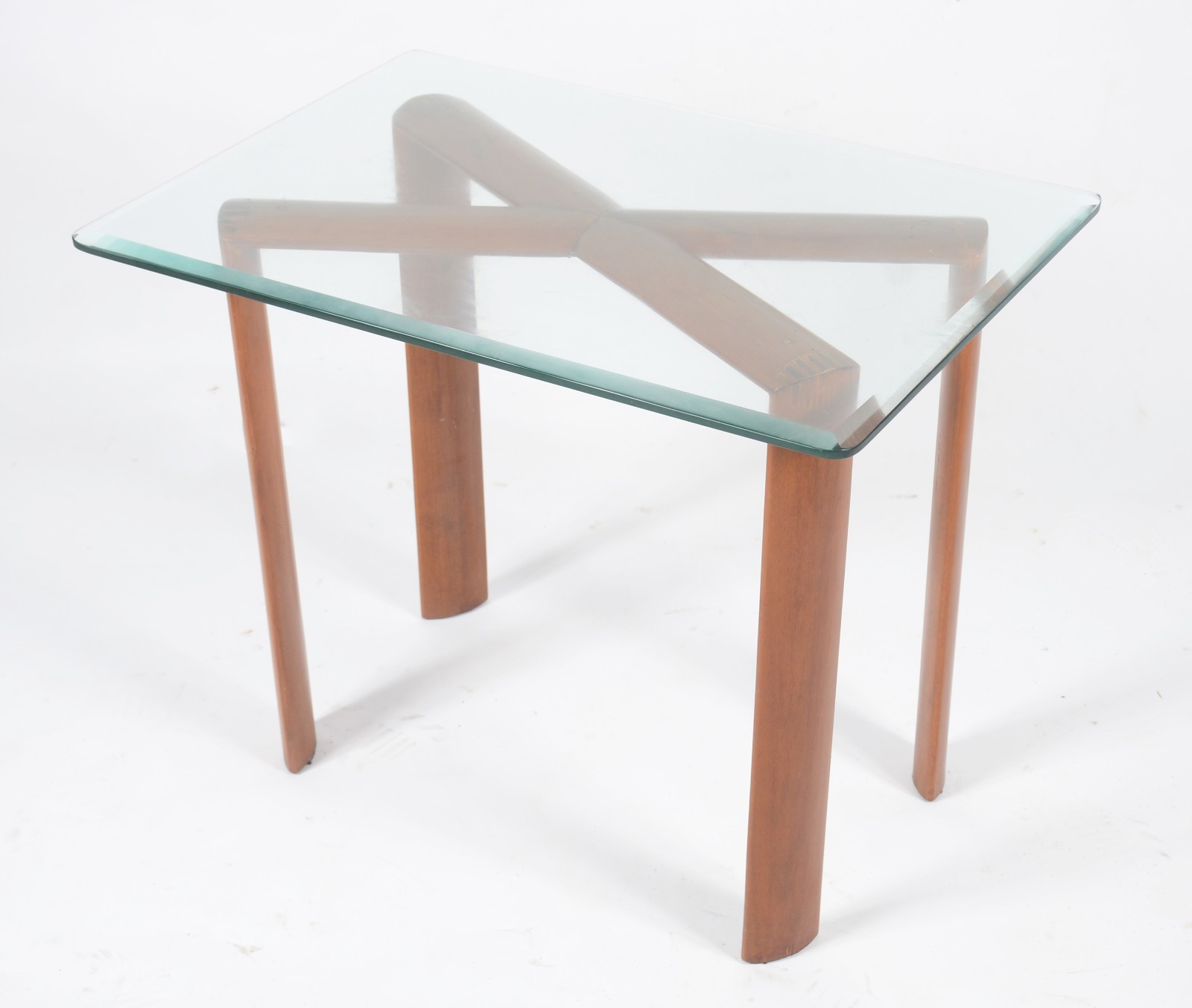 Mesa auxiliar com base de madeira feitio "X", tampo de cristal... - foto 1 de 4
