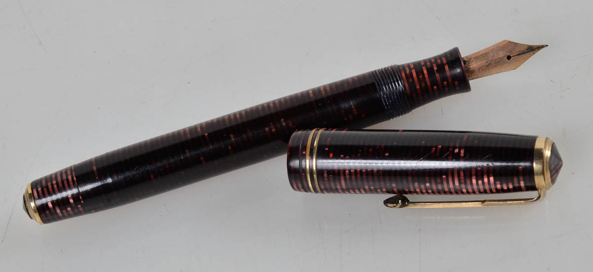 Caneta tinteiro PARKER vacumatic - cor vinho - coroa dupla
