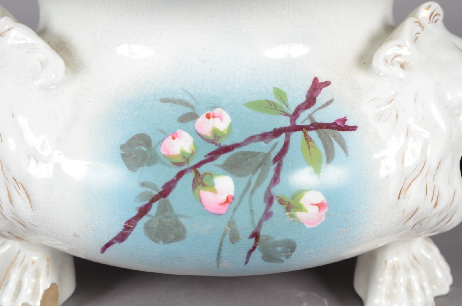 Escarradeira de porcelana europeia decoradas com ramos florais em... - foto 3 de 8