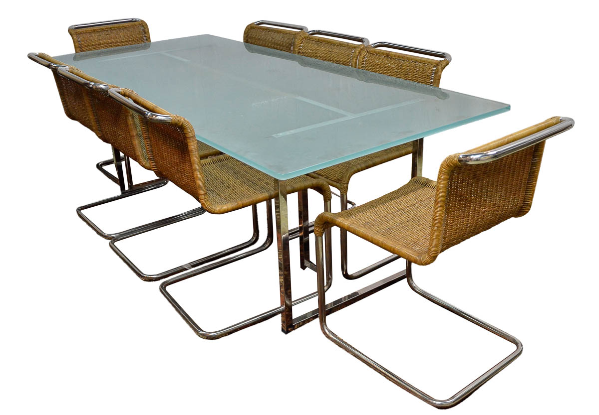 Mesa de jantar com tampo de vidro med.0,98 x 2,16 m. e 8 cadeiras de...