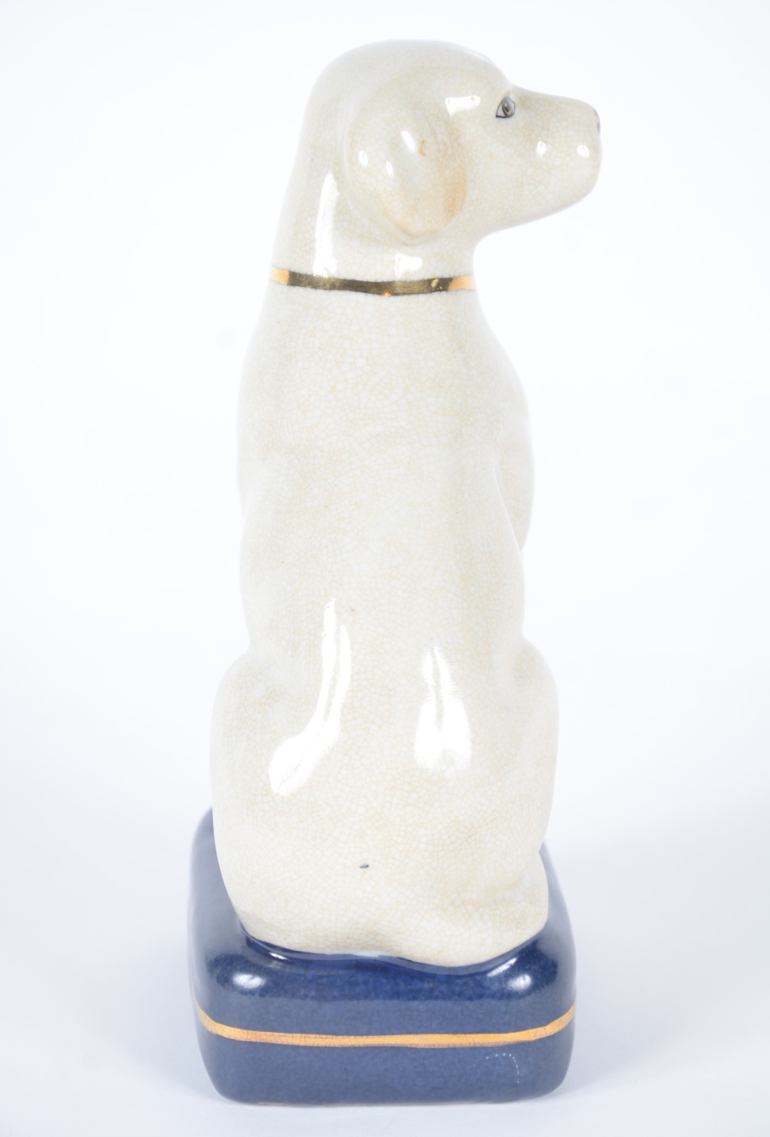 Estatueta de porcelana policromada representando cachorro, marca na... - foto 5 de 7