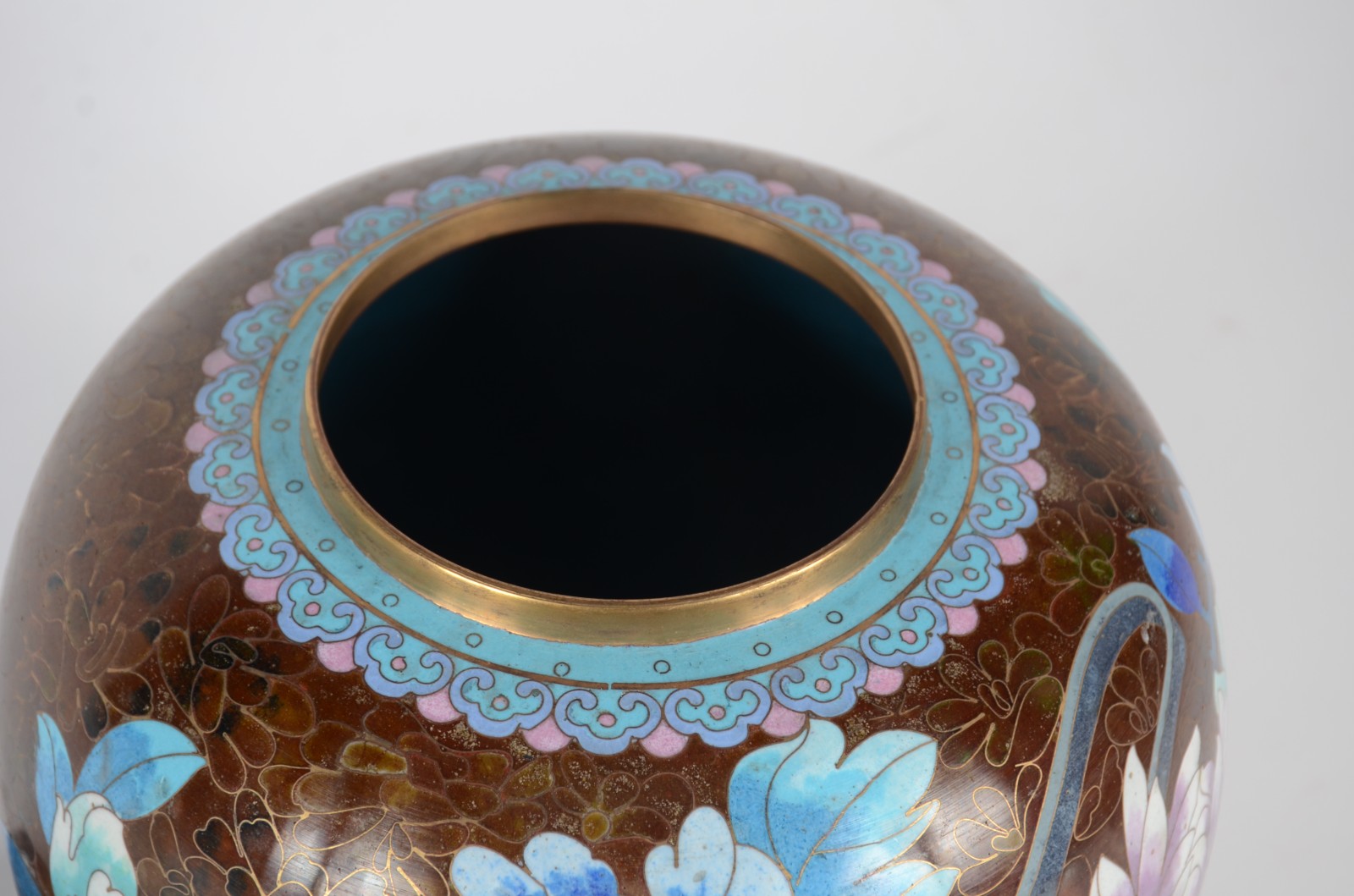 Potiche de cloisonné oriental, decoração floral em policromia sobre... - foto 4 de 6