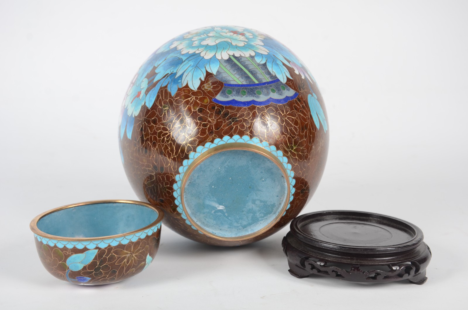 Potiche de cloisonné oriental, decoração floral em policromia sobre... - foto 5 de 6