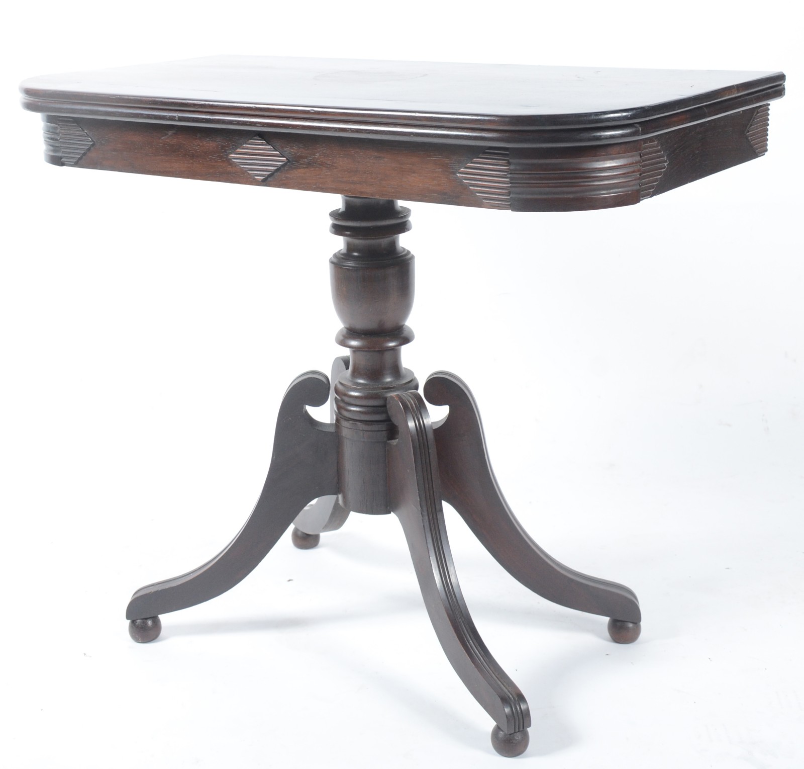 Mesa/console de jacarandá, tampo dobrável, saia com detalhes... - foto 1 de 11