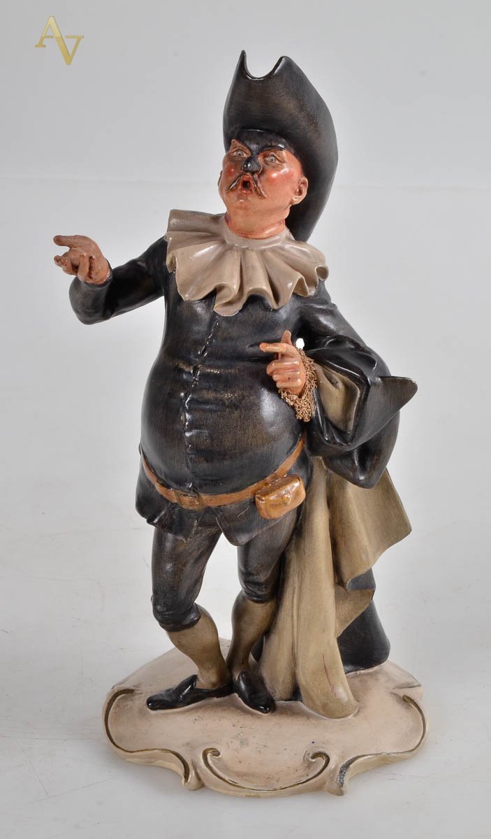 Estatueta em faianca italiana Borsato, figura de homem cantando. alt...