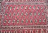 Tapete Afghan (1),  - Tapete Afghan. Pequeno rasgo na lateral.