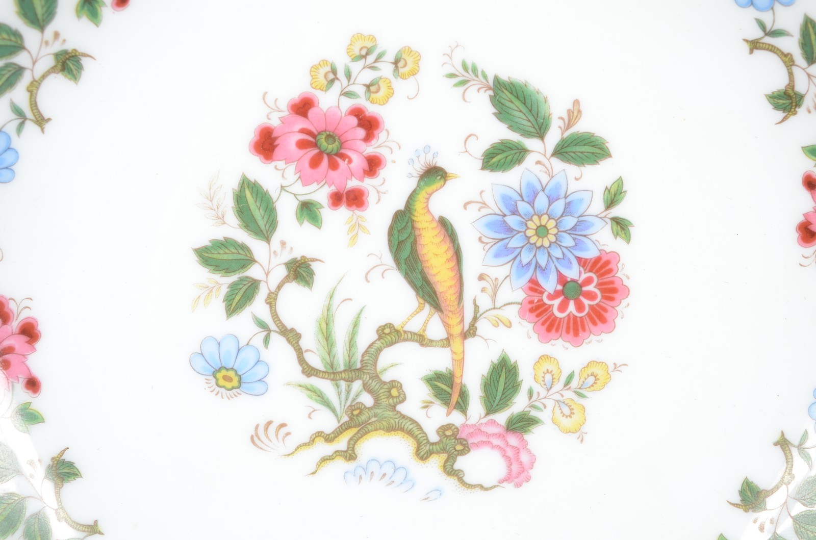 Serviço de jantar de porcelana "Emano", decorada com aves do paraíso... - foto 2 de 11
