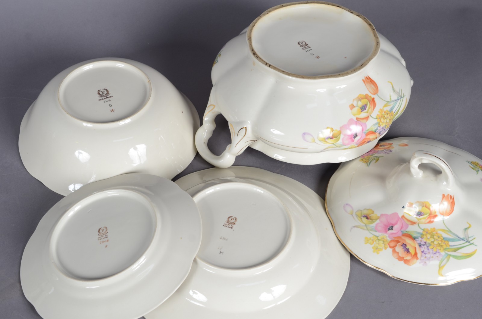 Aparelho de jantar de porcelana polonesa Chodziel, na cor bege... - foto 10 de 11