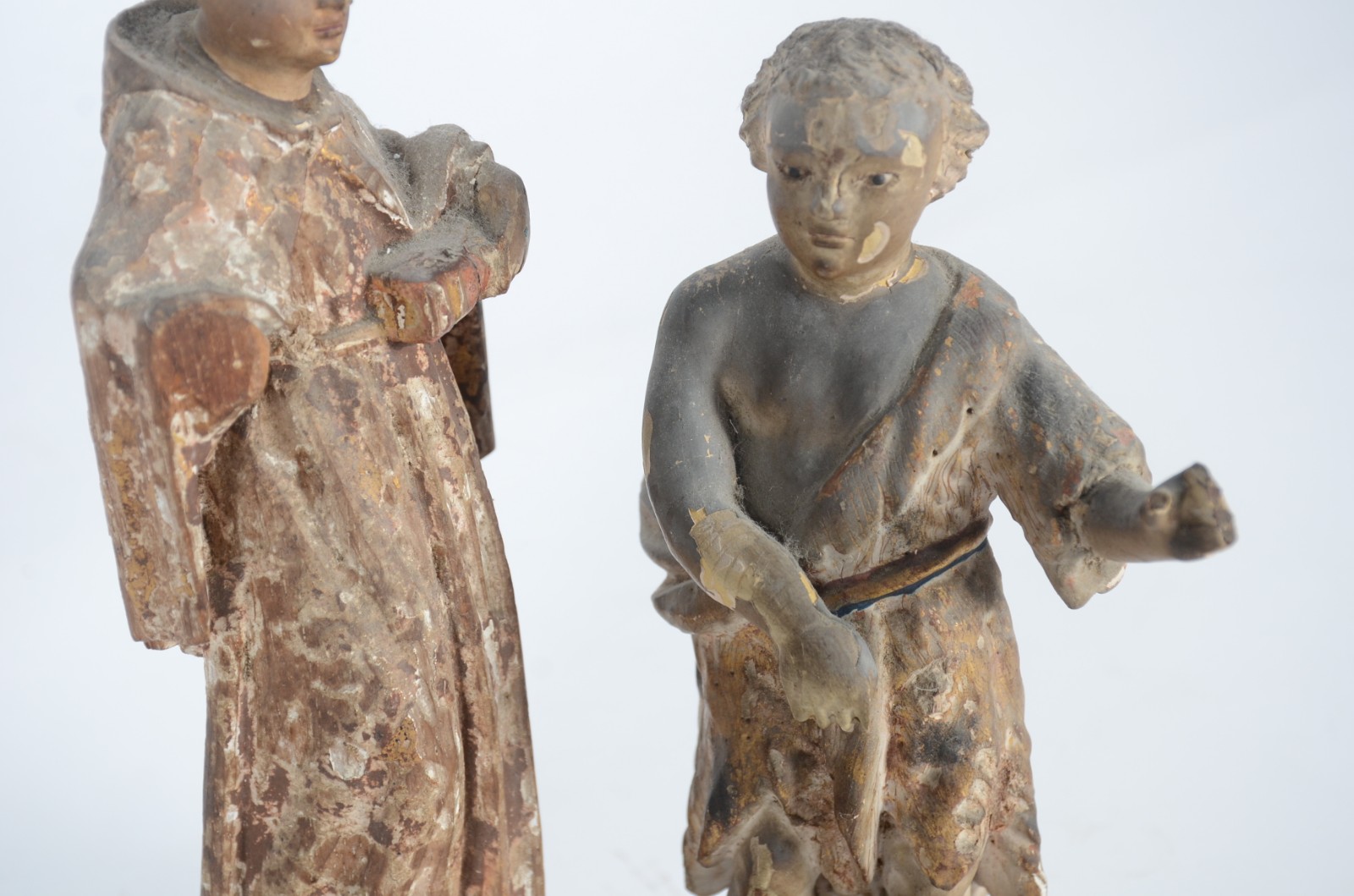São João Batista e Santo Antonio - Três imagens antigas de madeira... - foto 8 de 9