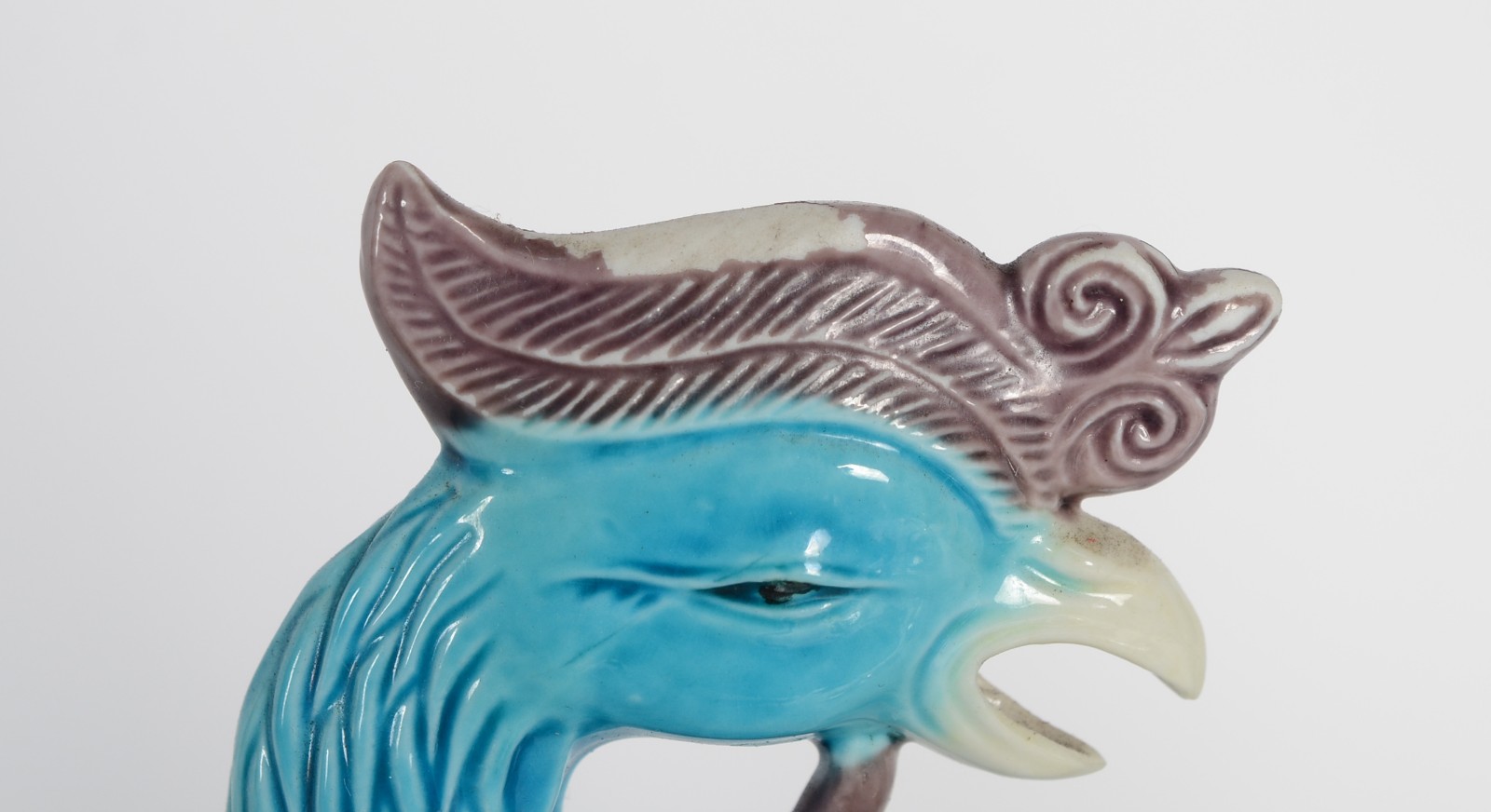 Conjunto com 16 peças diversas de porcelana azul turquesa, sendo par... - foto 9 de 11
