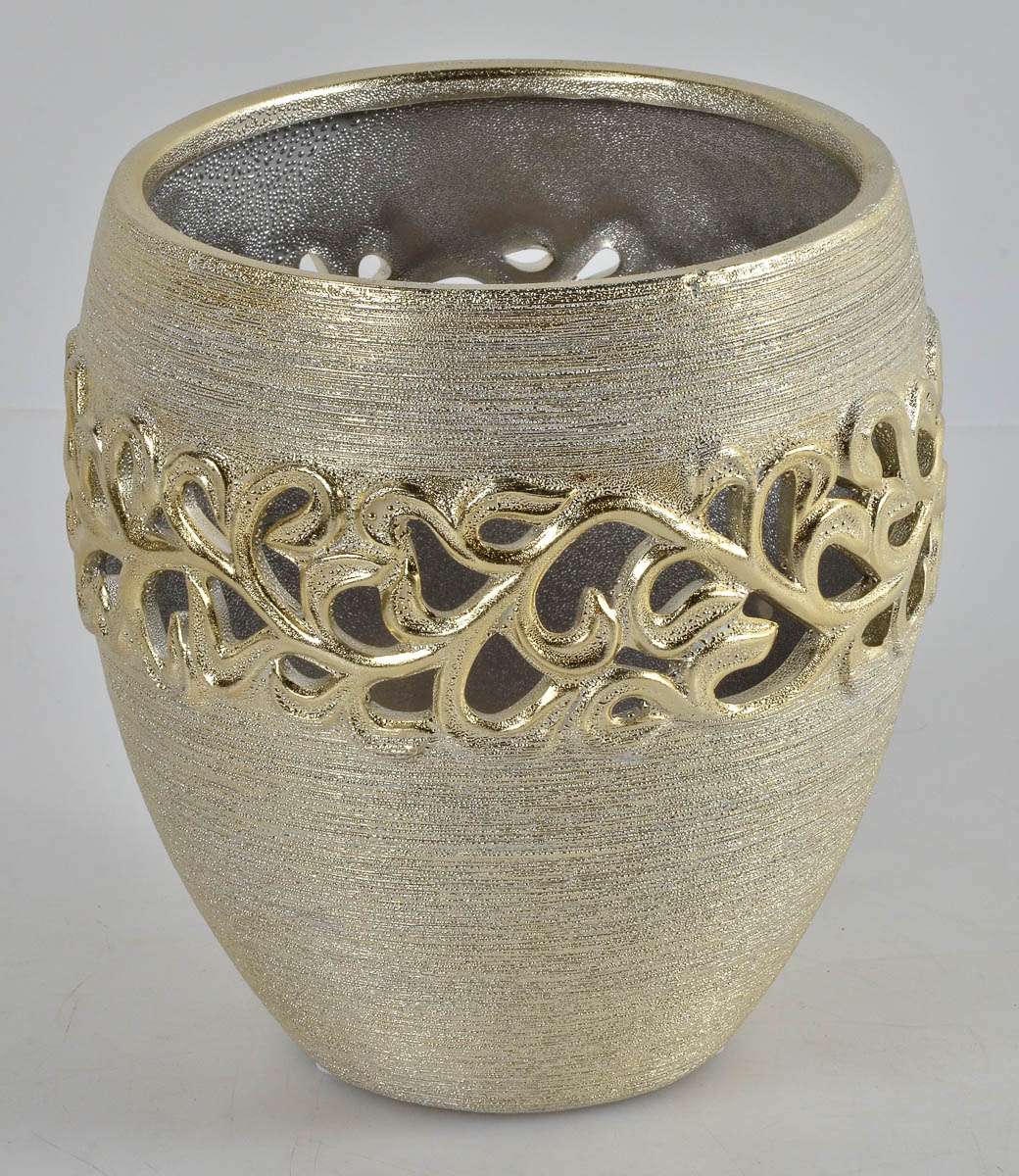Cachepot de ceramica vazada com fios em dourados. alt 19cm circ. 15cm.