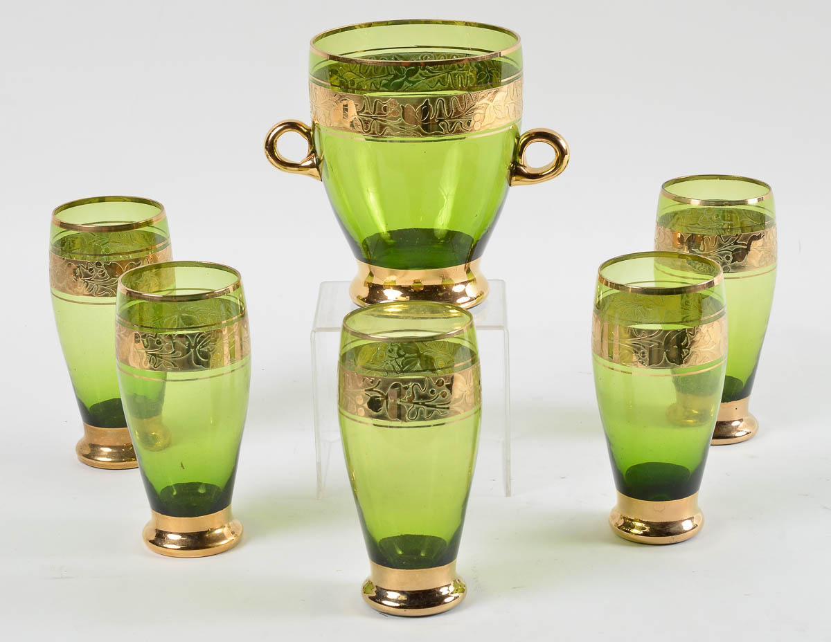 Balde c/ 5 copos verde c/ dourado.