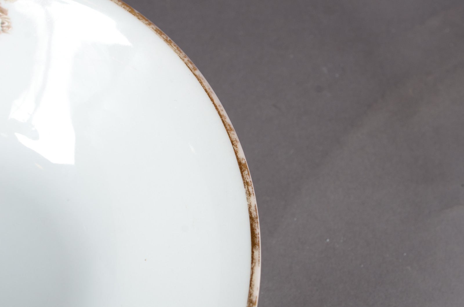 Aparelho de jantar de porcelana Renner, decoração floral com frisos... - foto 7 de 7