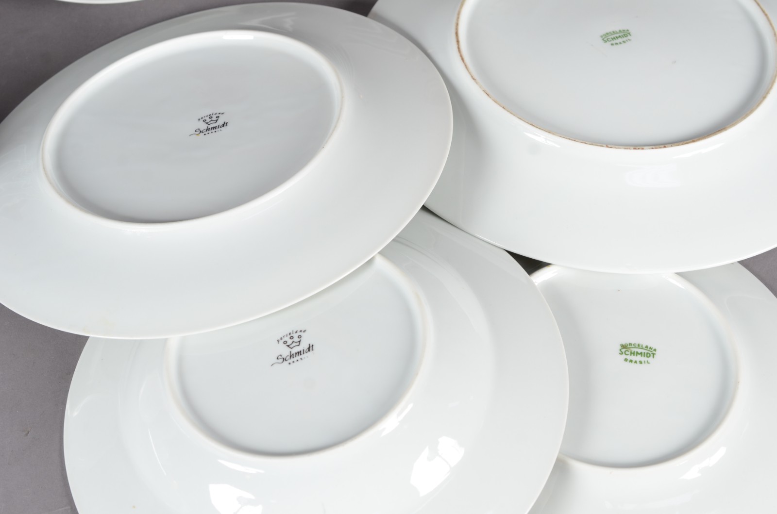 Serviço de jantar e chá de porcelana Schmidt composto de: 6 pratos... - foto 5 de 7