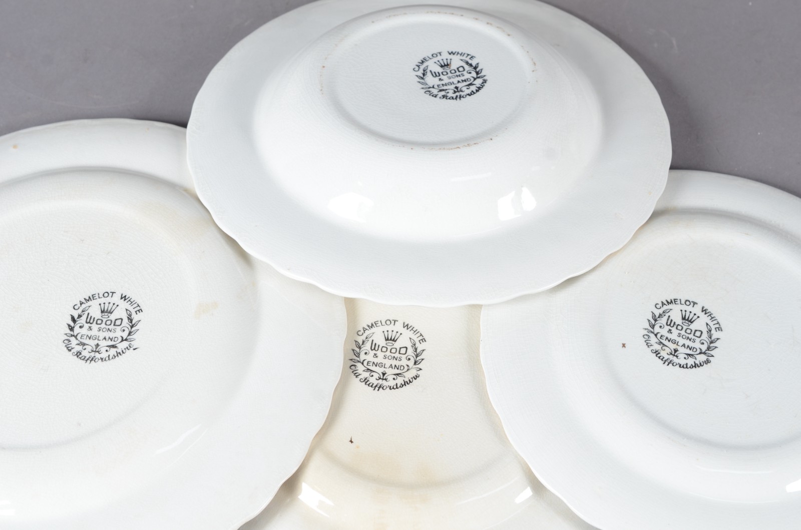 Aparelho de jantar inglês de faiança "Camelot White" composto: 16... - foto 8 de 9