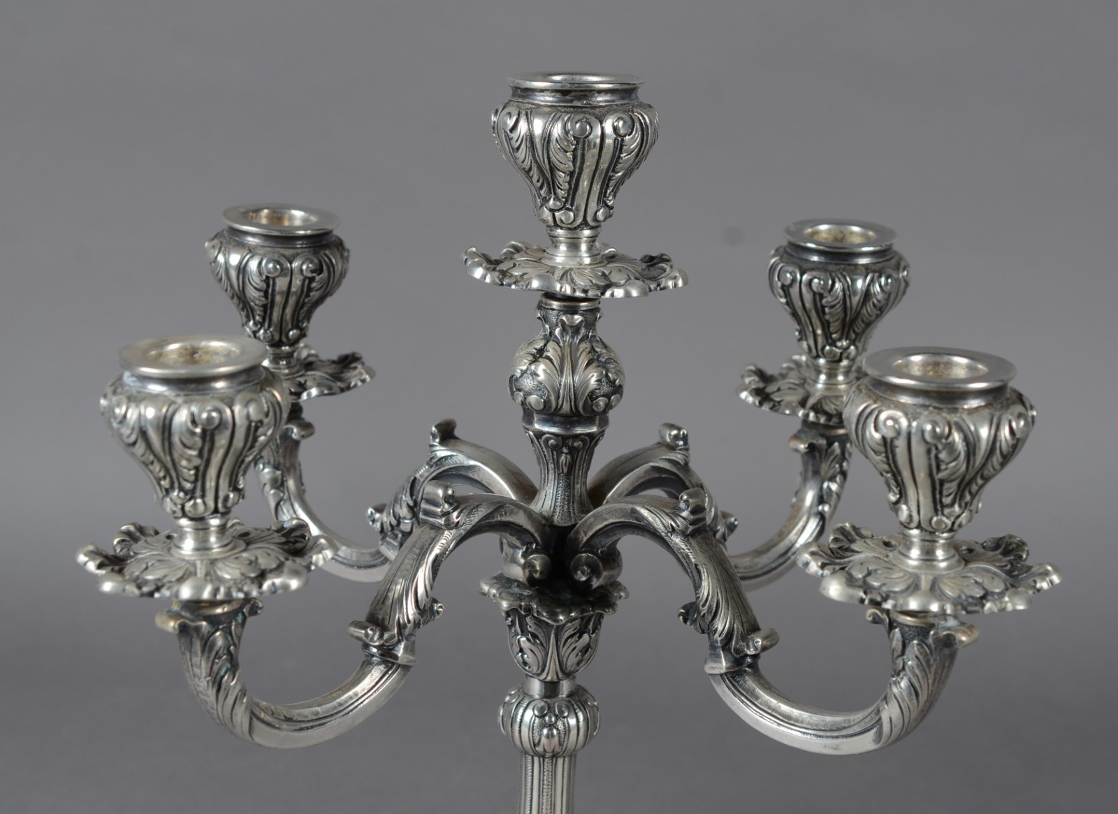 Par de candelabros de prata portuguesa contraste Águia, para 5 velas... - foto 2 de 7