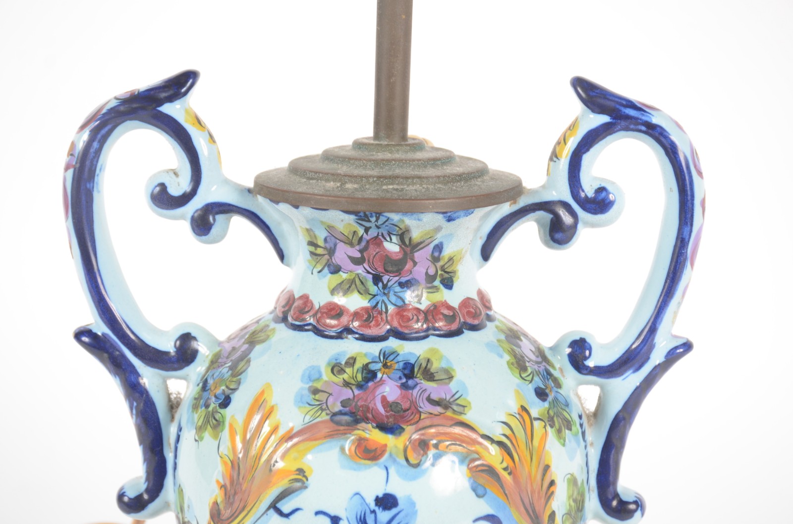 Abatjour de porcelana portuguesa de Alcobaça com cúpula (pequenos... - foto 4 de 9