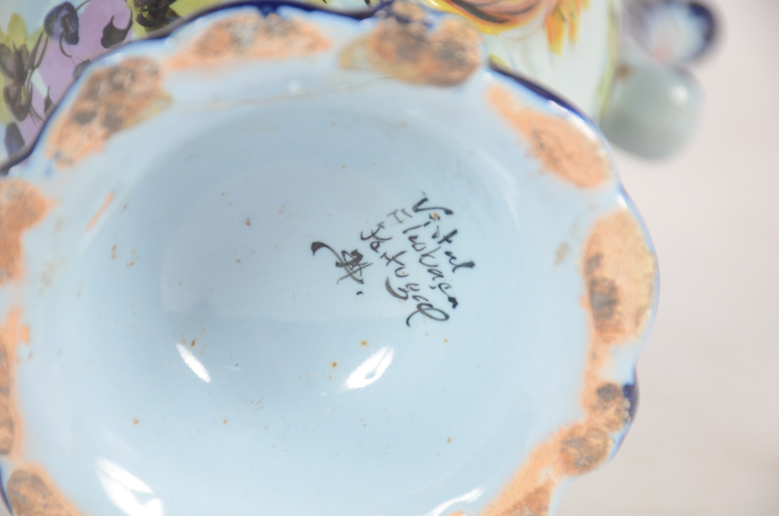 Abatjour de porcelana portuguesa de Alcobaça com cúpula (pequenos... - foto 5 de 9