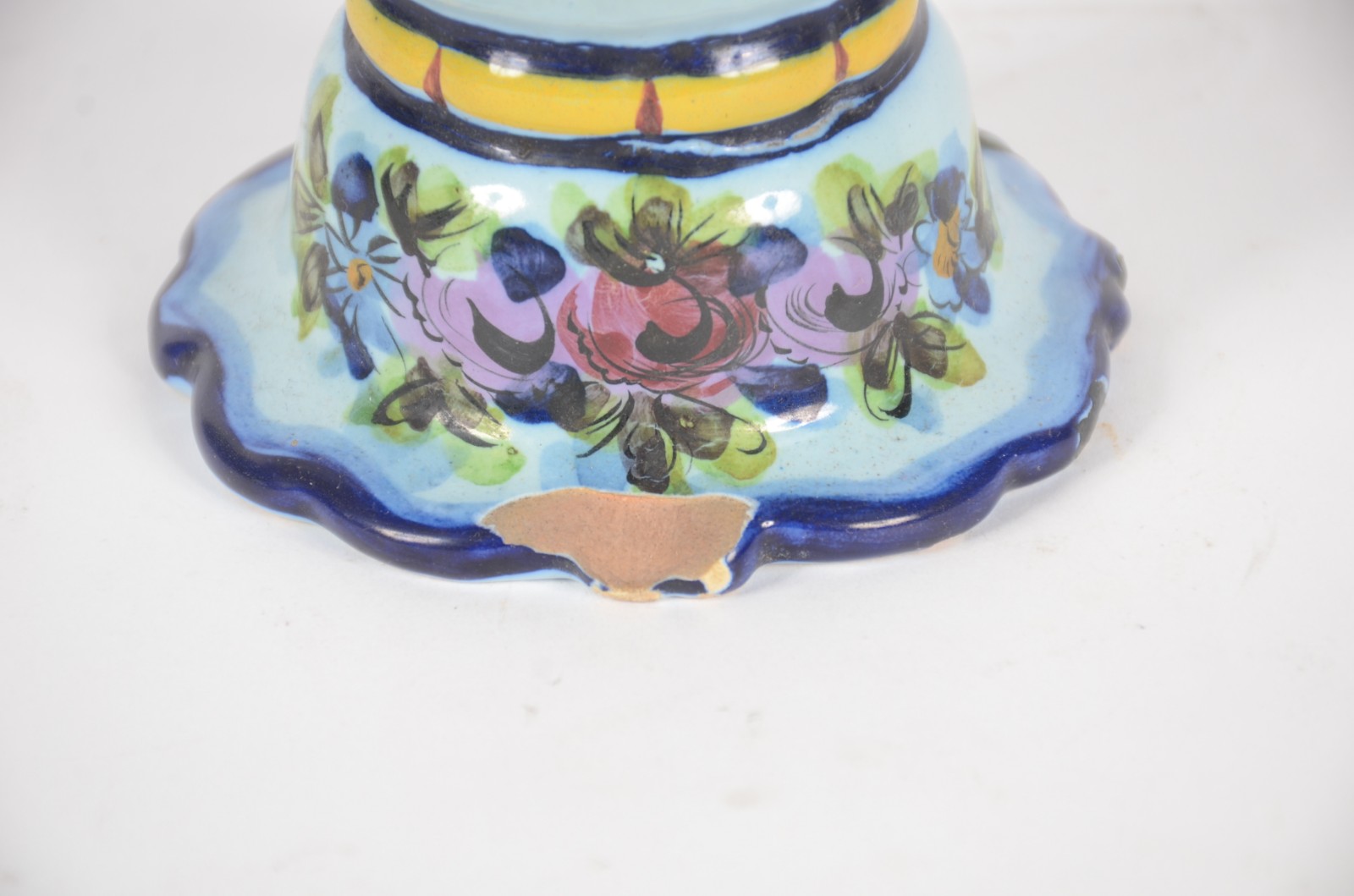 Abatjour de porcelana portuguesa de Alcobaça com cúpula (pequenos... - foto 7 de 9