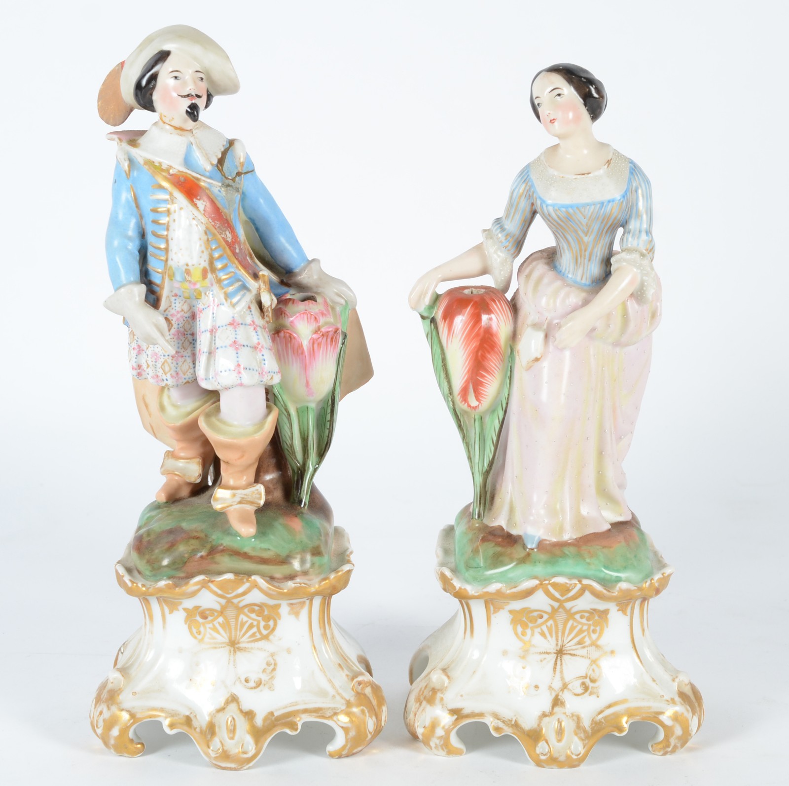 Par de figuras de porcelana europeia policromada representando "casal... - foto 1 de 11