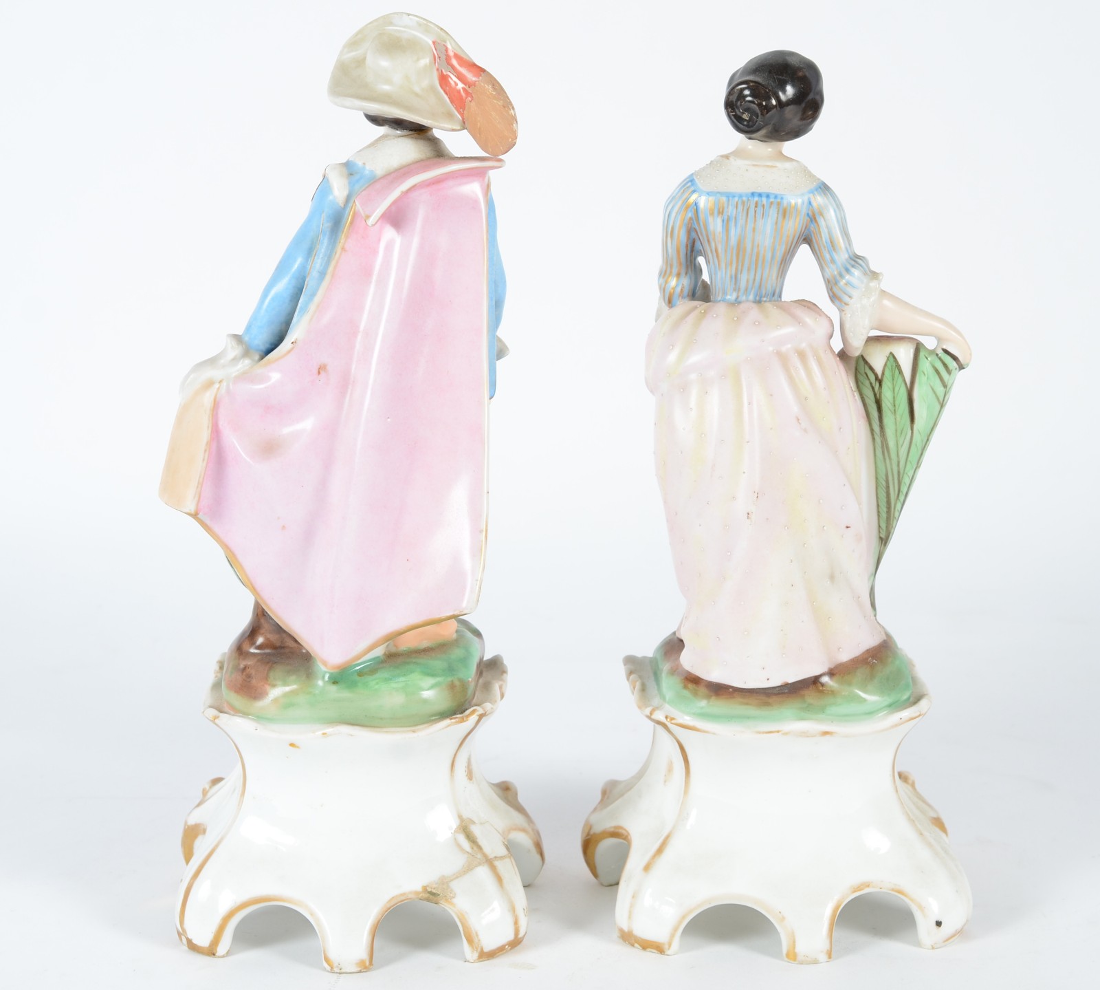 Par de figuras de porcelana europeia policromada representando "casal... - foto 6 de 11