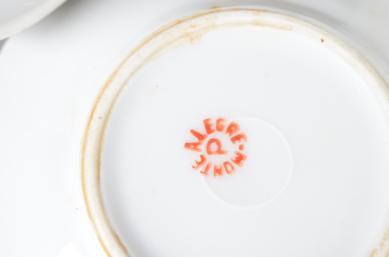 Serviço de chá de porcelana Monte Alegre, decorado com cenas... - foto 3 de 6