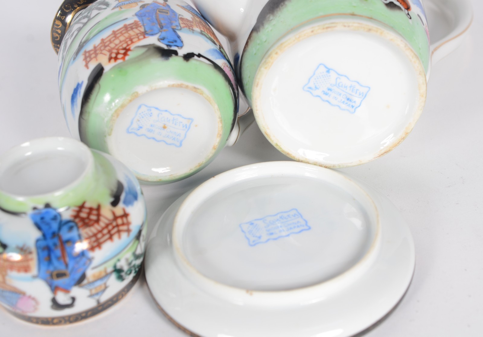 Serviço para chá de porcelana japonesa casca de ovo, decorado com... - foto 6 de 9
