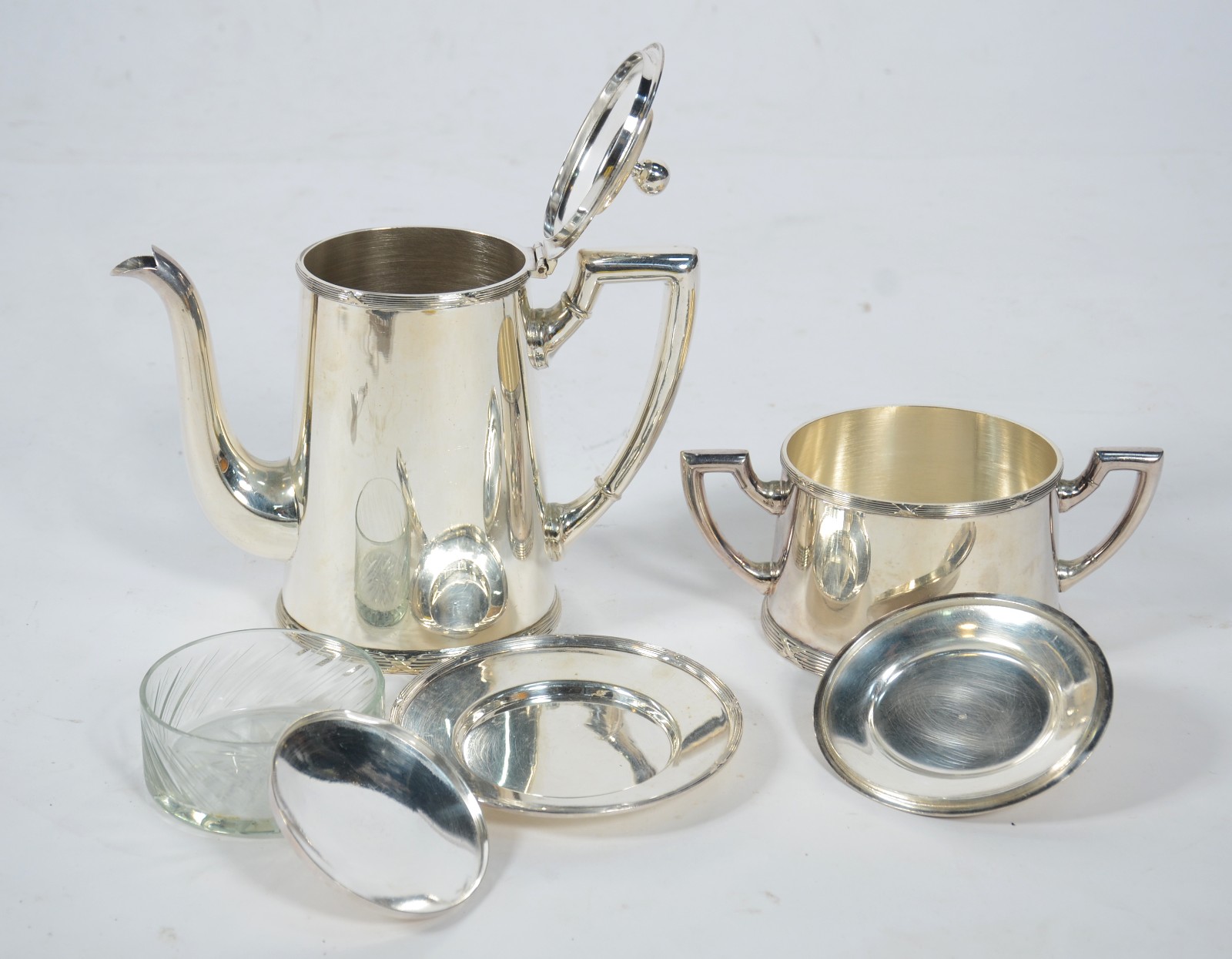 Baixela para chá e café de metal prateado com 5 peças. - foto 6 de 11