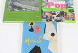 Três livros: A) Miró<br>B) A Centry Of Pop<br>C... - Três livros: A) Miró<br>B) A Centry Of Pop<br>C) Saudades de um Brasil antigo.