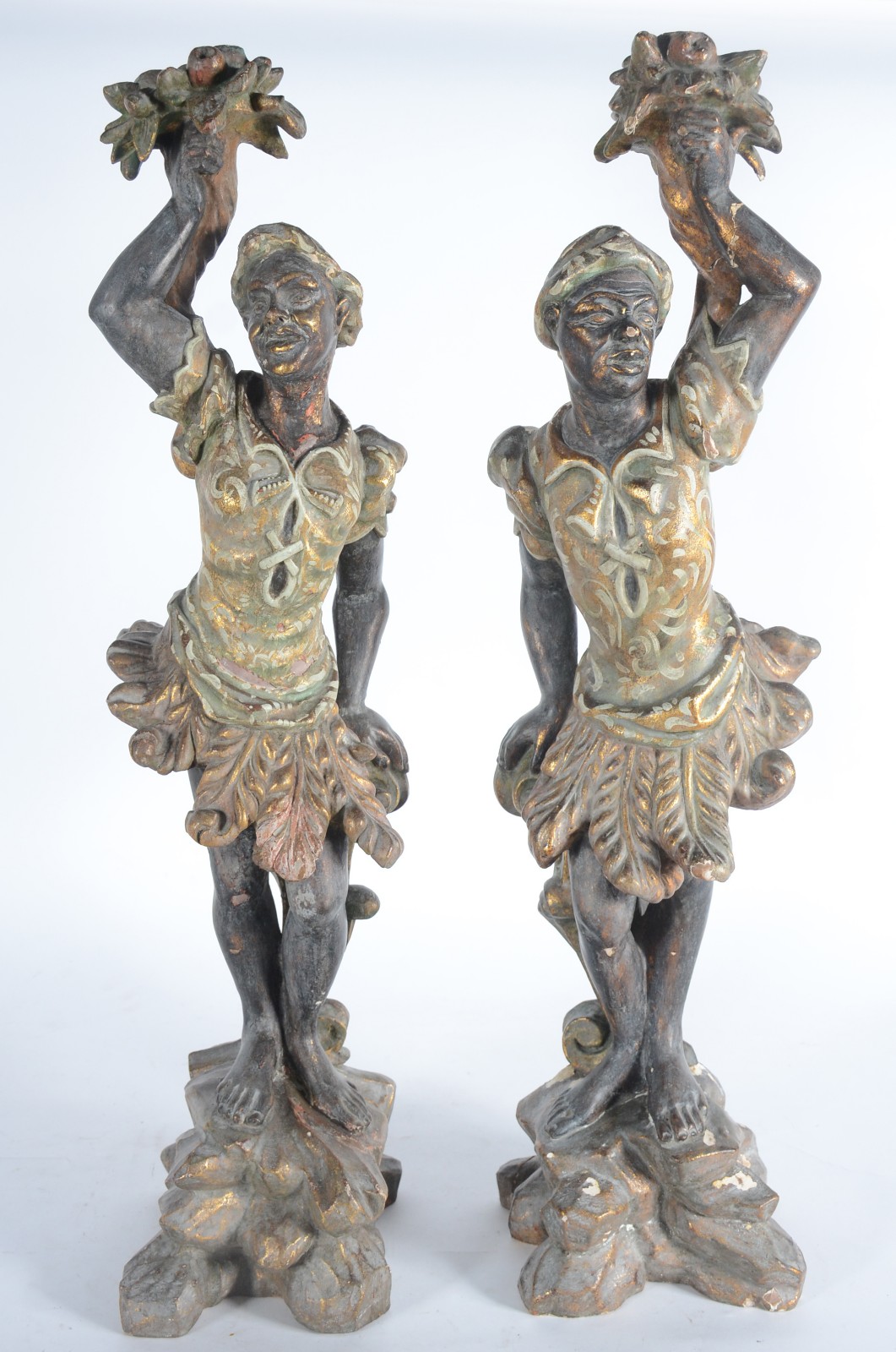 Par de excepcionais figuras de black-a-moor venezianos de madeira... - foto 1 de 11