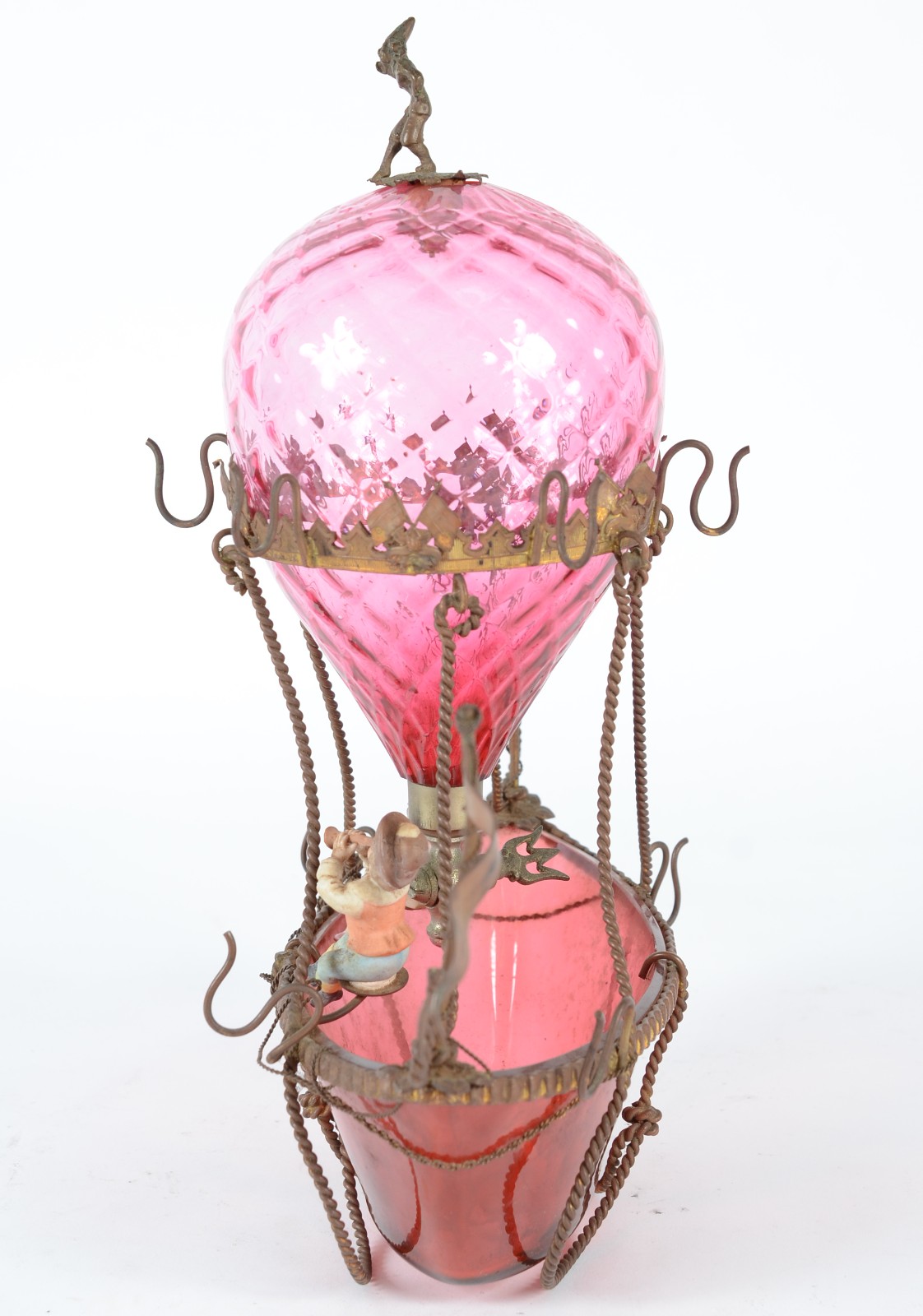 Licoreira na forma de "barca com balão", de vidro vermelho e... - foto 9 de 11