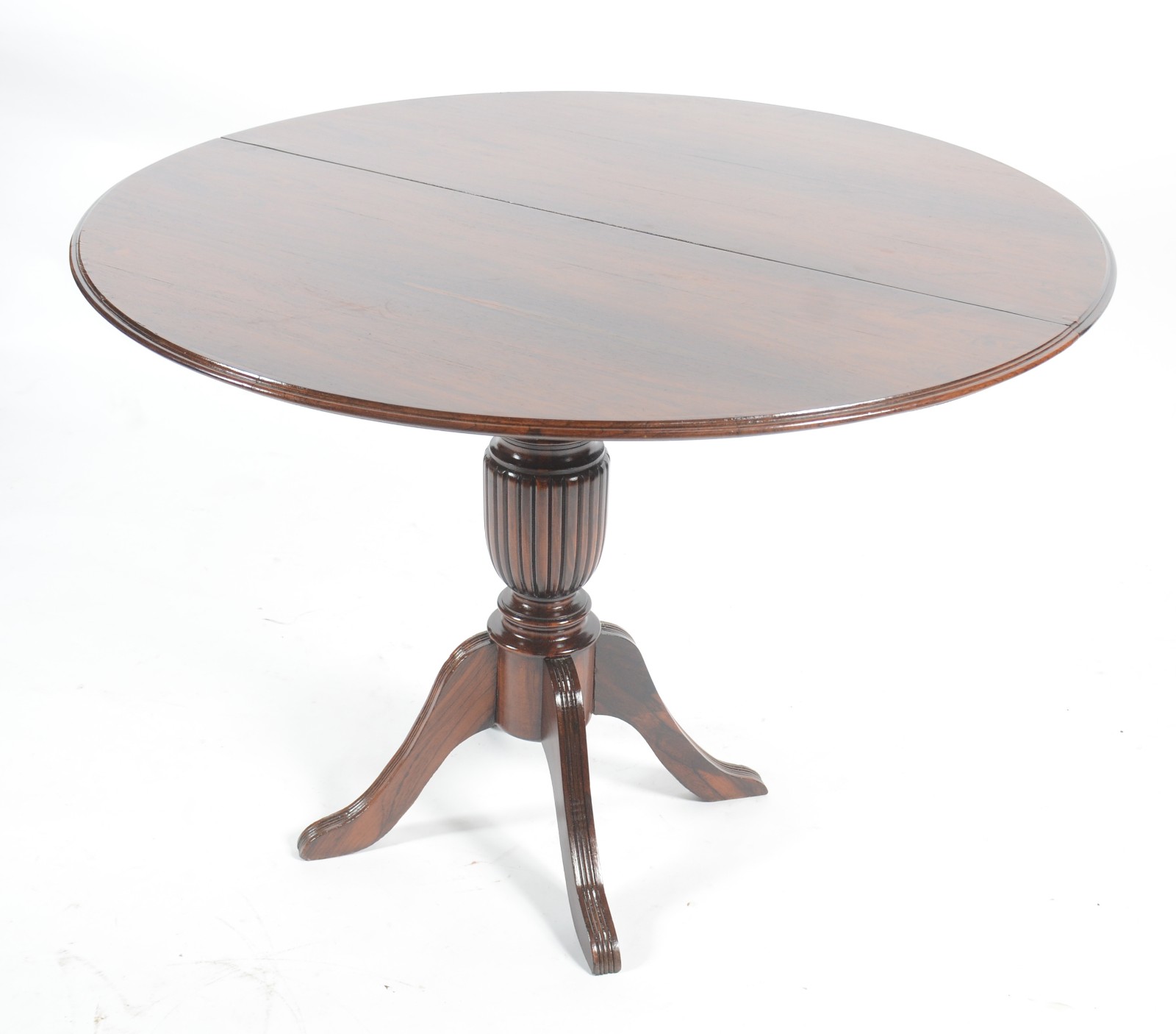 Mesa de jantar de madeira nobre, tampo dobrável servindo como... - foto 2 de 8