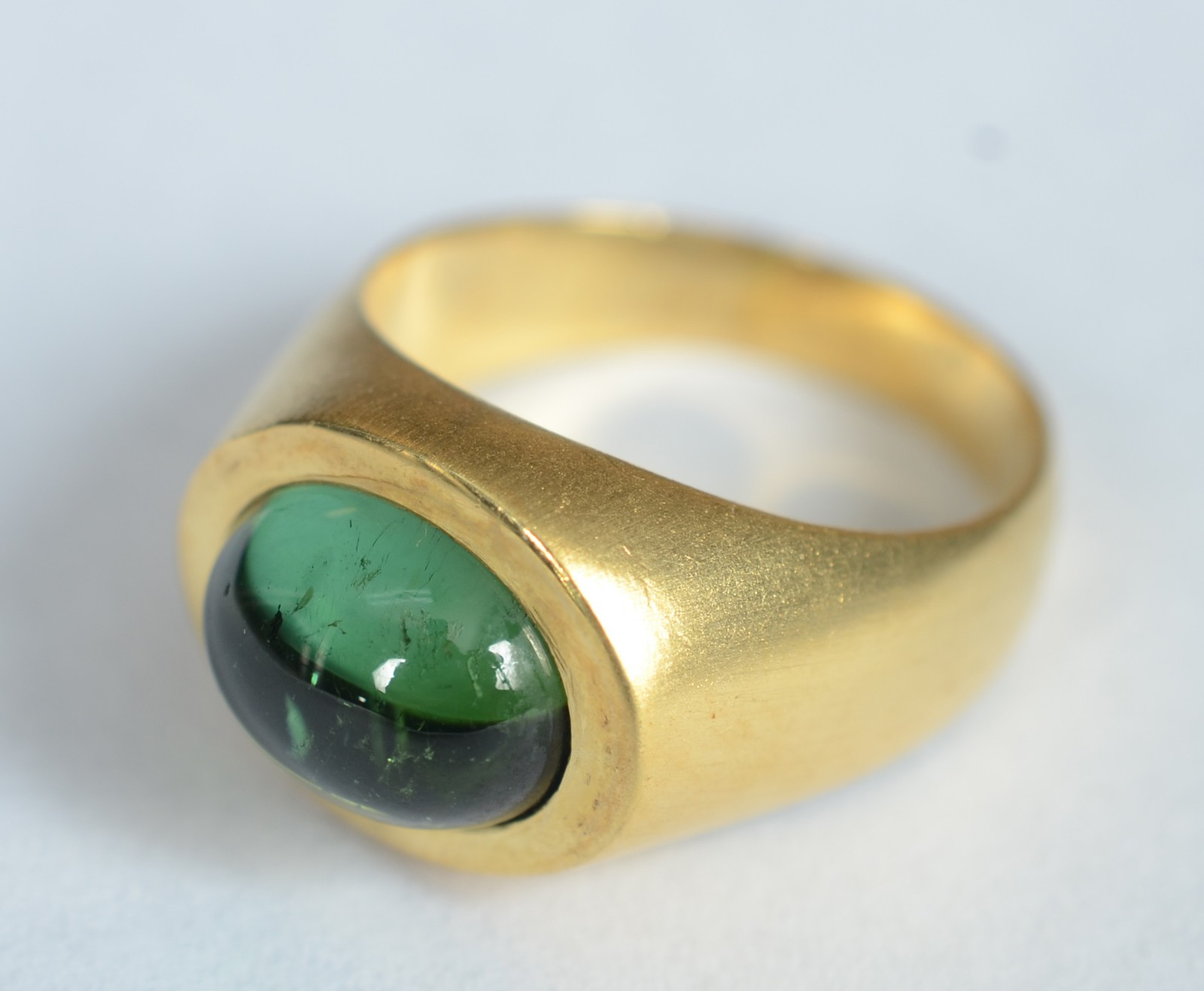 Anel de ouro 18 k, contraste 750, aro 15. (Por motivos de seguranças... - foto 2 de 5