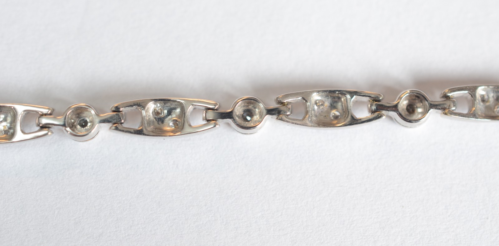 Pulseira de ouro branco modelo Riviera com 51 brilhantes no total... - foto 7 de 9