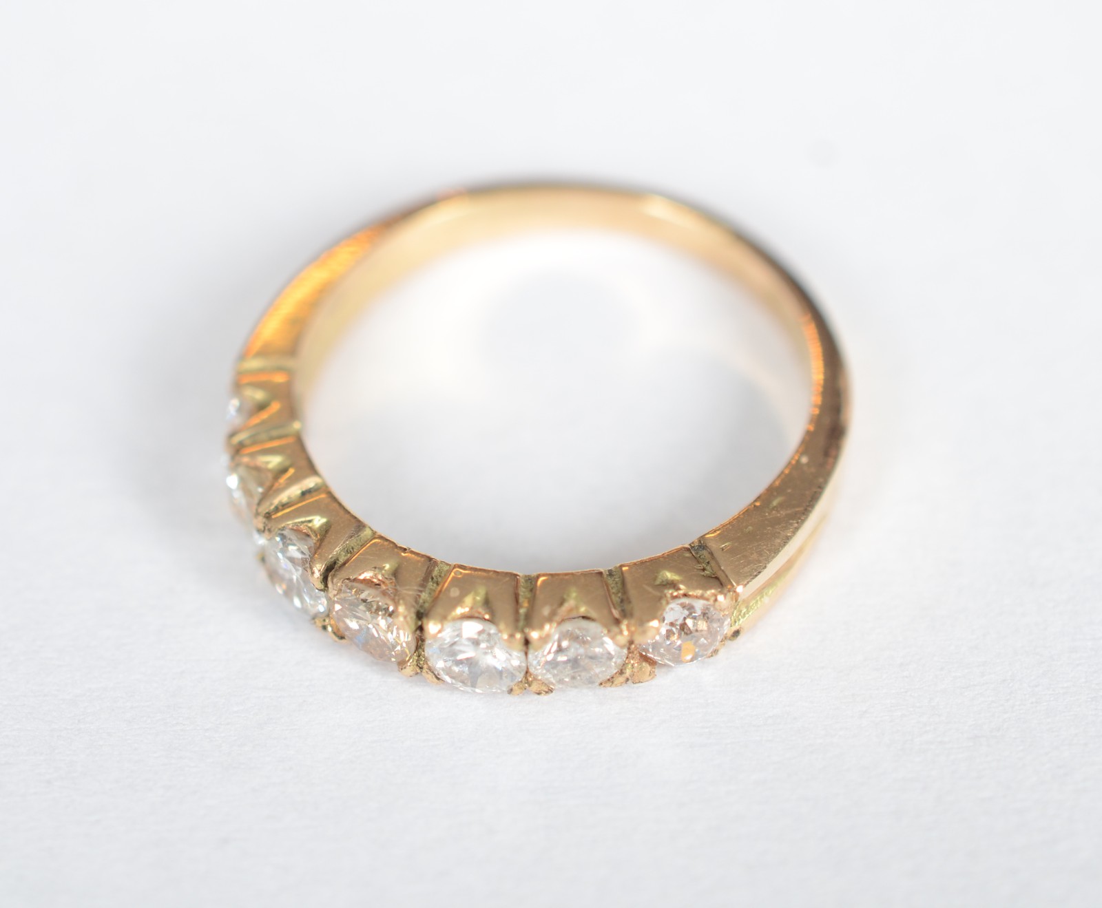 Anel de ouro 18 k, contraste 750 com 7 brilhantes de 0,10 ct, total... - foto 2 de 4