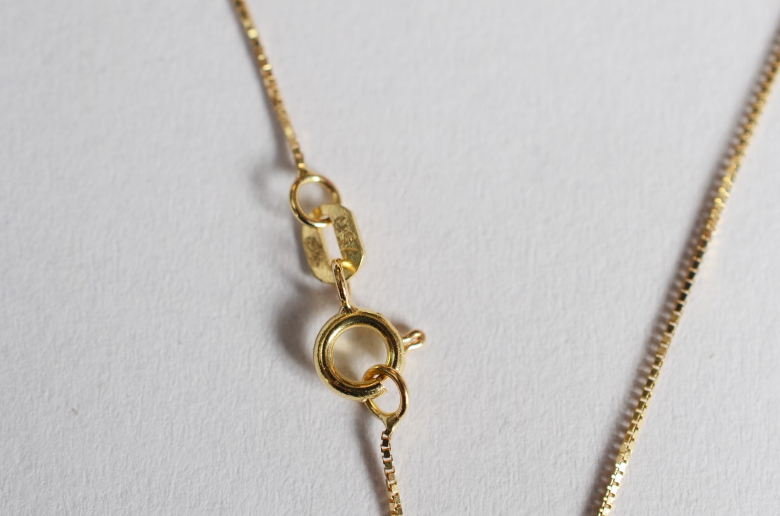Cordão de ouro 18 k, contraste 750, com pendente na forma de... - foto 3 de 6