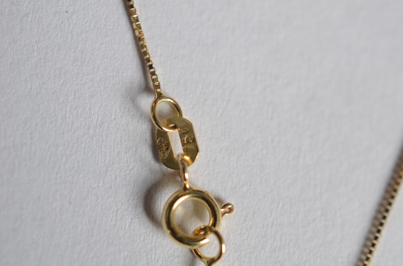 Cordão de ouro 18 k, contraste 750, com pendente na forma de... - foto 5 de 6