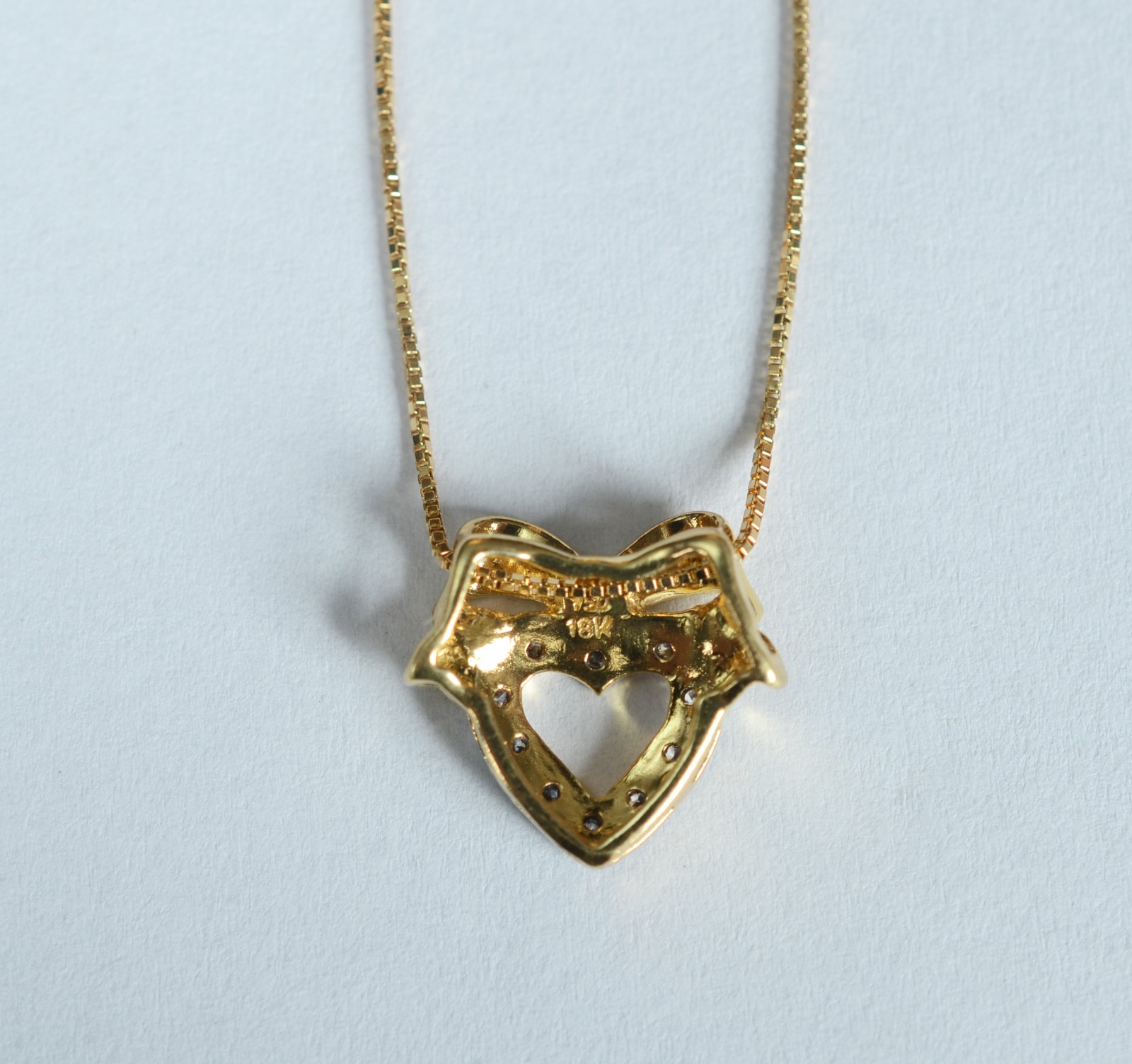 Colar de ouro 18 k, contraste 750 com pendente feitio coração com... - foto 7 de 7