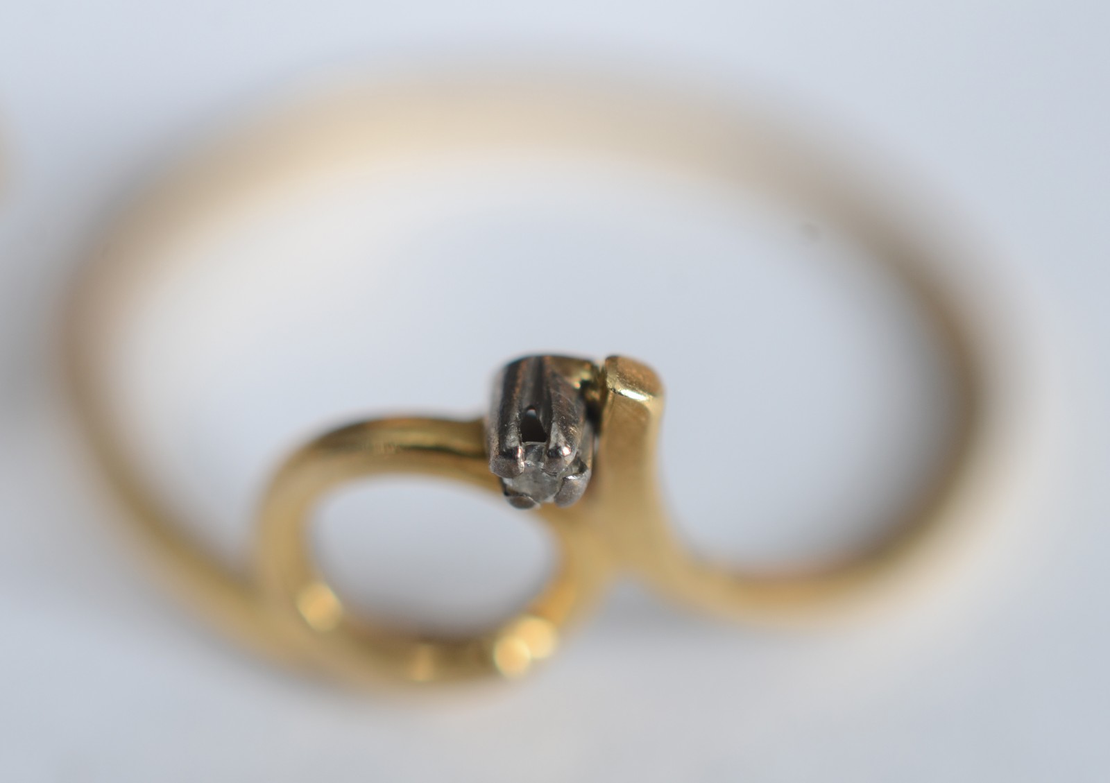 Quatro anéis de ouro 18k, aros: 18, 13,14 e 15. (Por motivos de... - foto 7 de 11