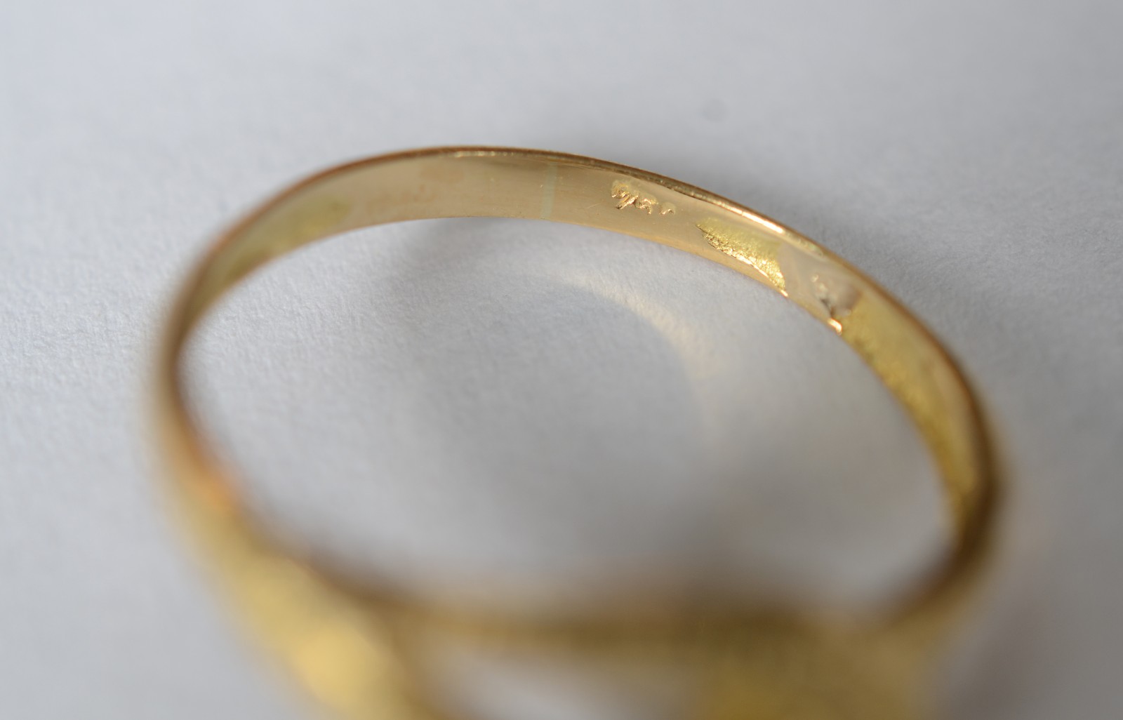 Anel de ouro 18 k, contraste 750 feitio cobra com 2 rubis, aro 18... - foto 6 de 6