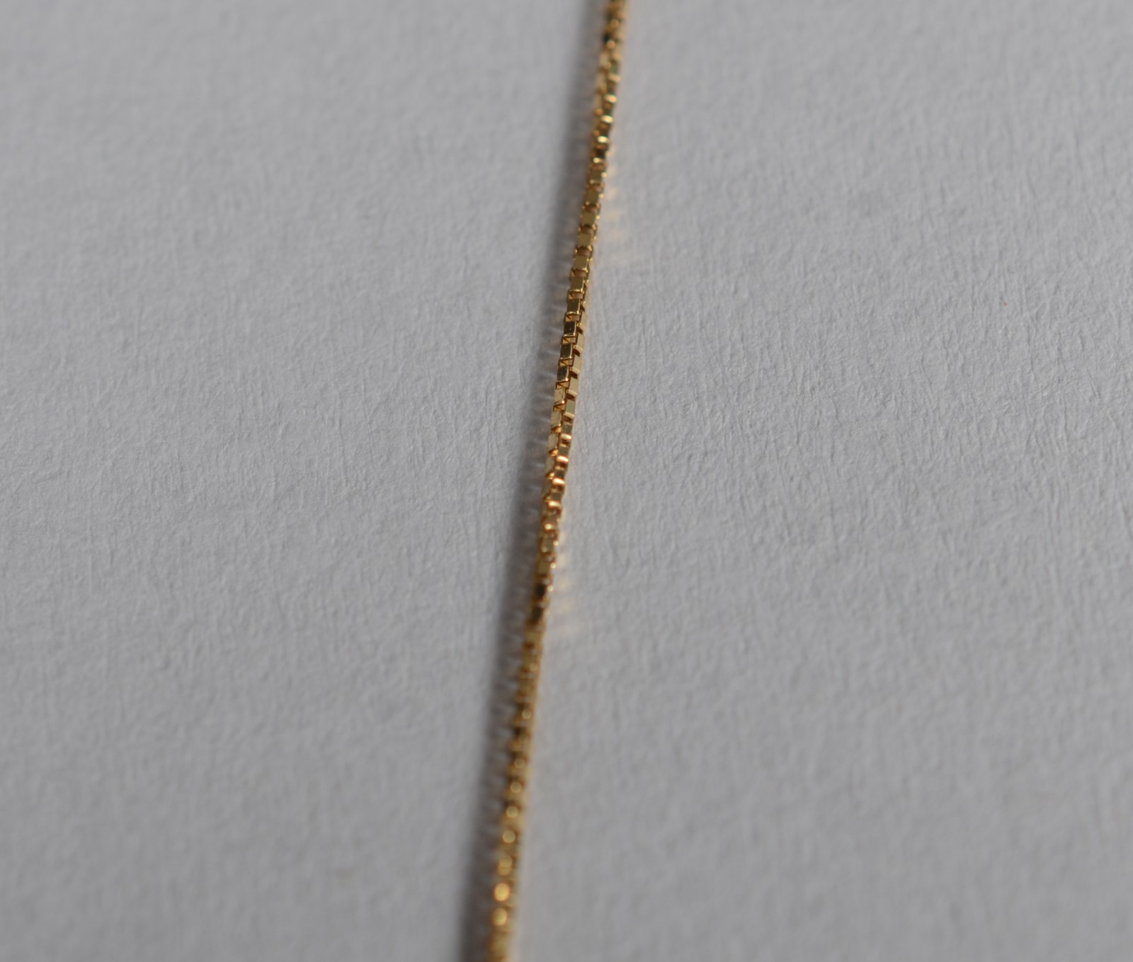Colar de ouro 18 k, contraste 750 com pendente feitio coração. (Por... - foto 3 de 5