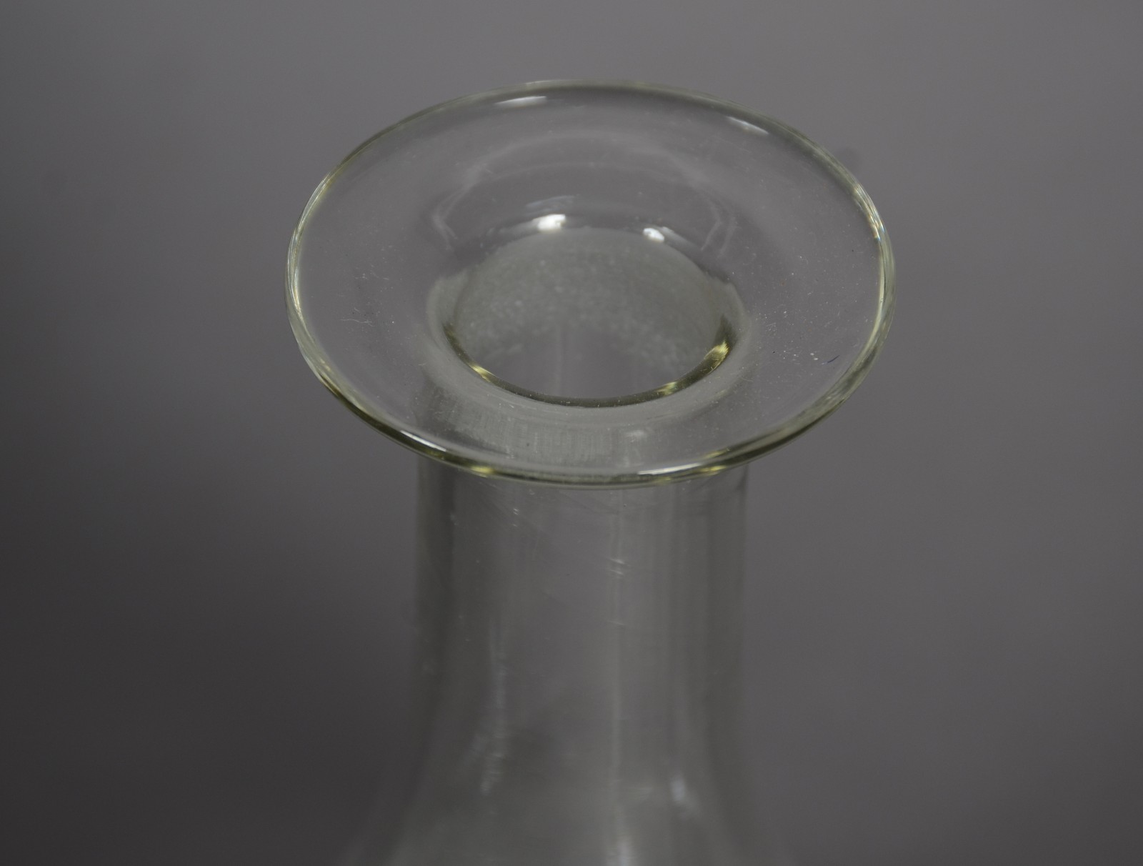 Serviço de cristal composto de: 6 taças para champagne, 12 para vinho... - foto 7 de 7