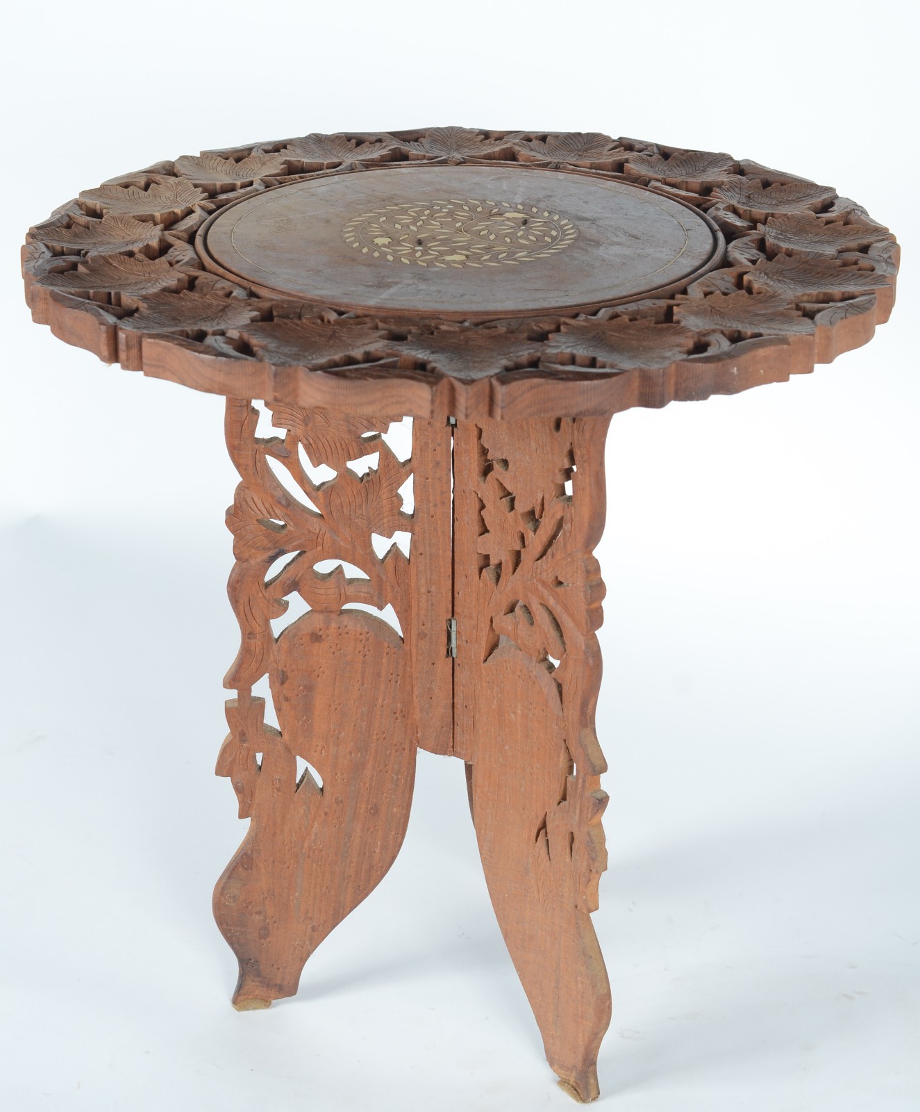 Mesa indiana de madeira nobre com detalhes em marfim, detalhes... - foto 3 de 7