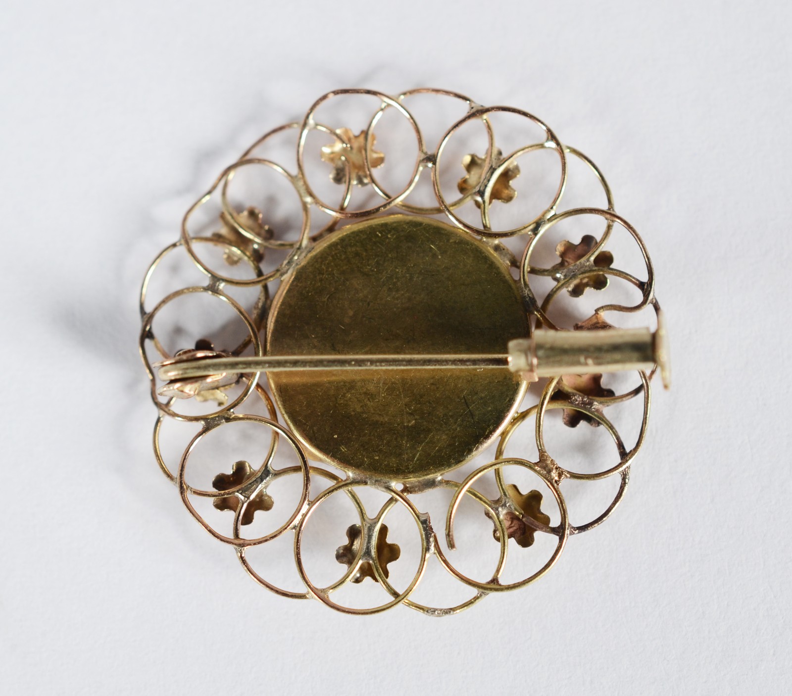 Broche de ouro 18 k. (Por motivos de seguranças as peças não... - foto 4 de 4