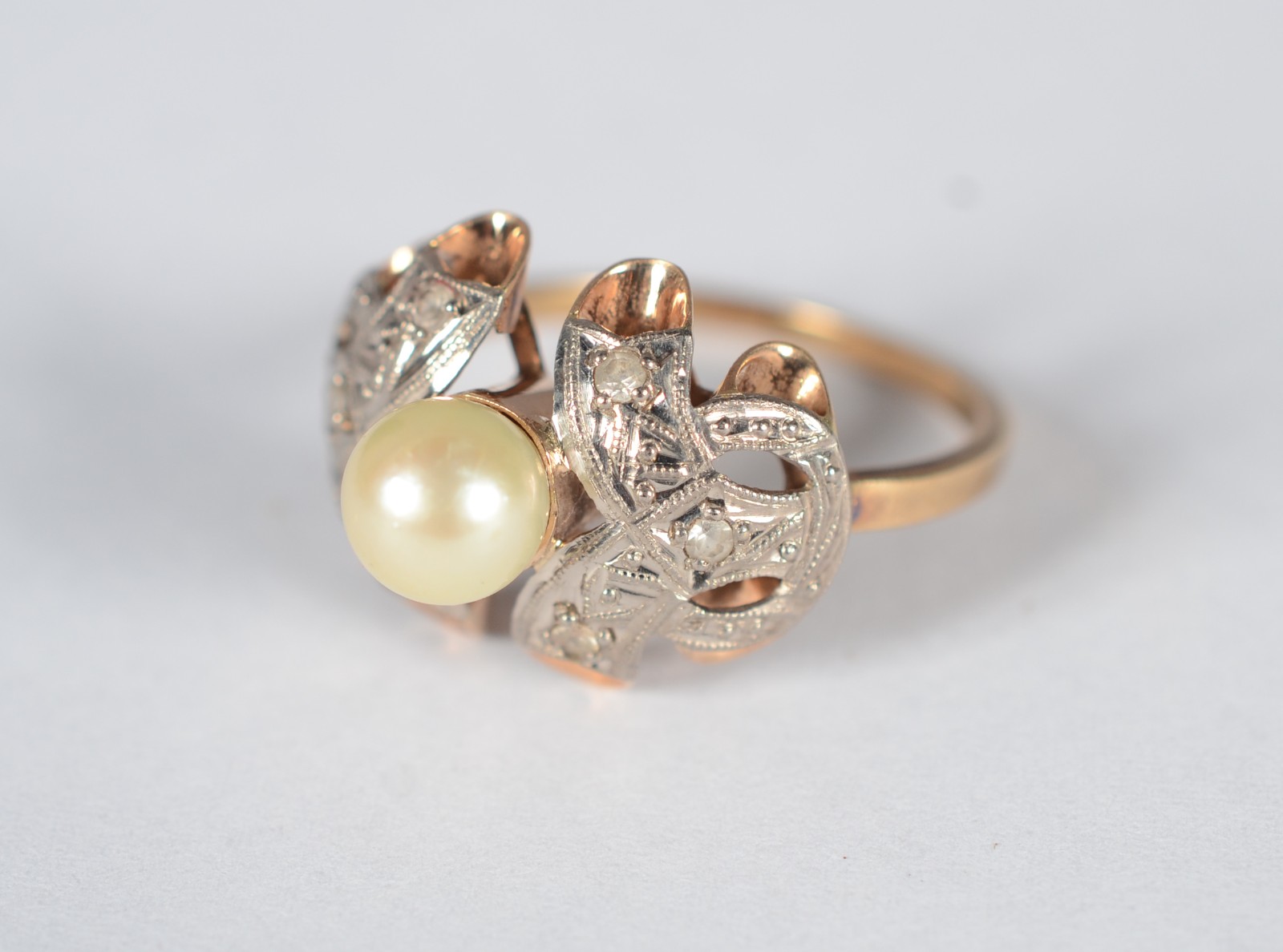 Anel de ouro 18 k , aro 17.(Por motivos de seguranças as peças não... - foto 1 de 6