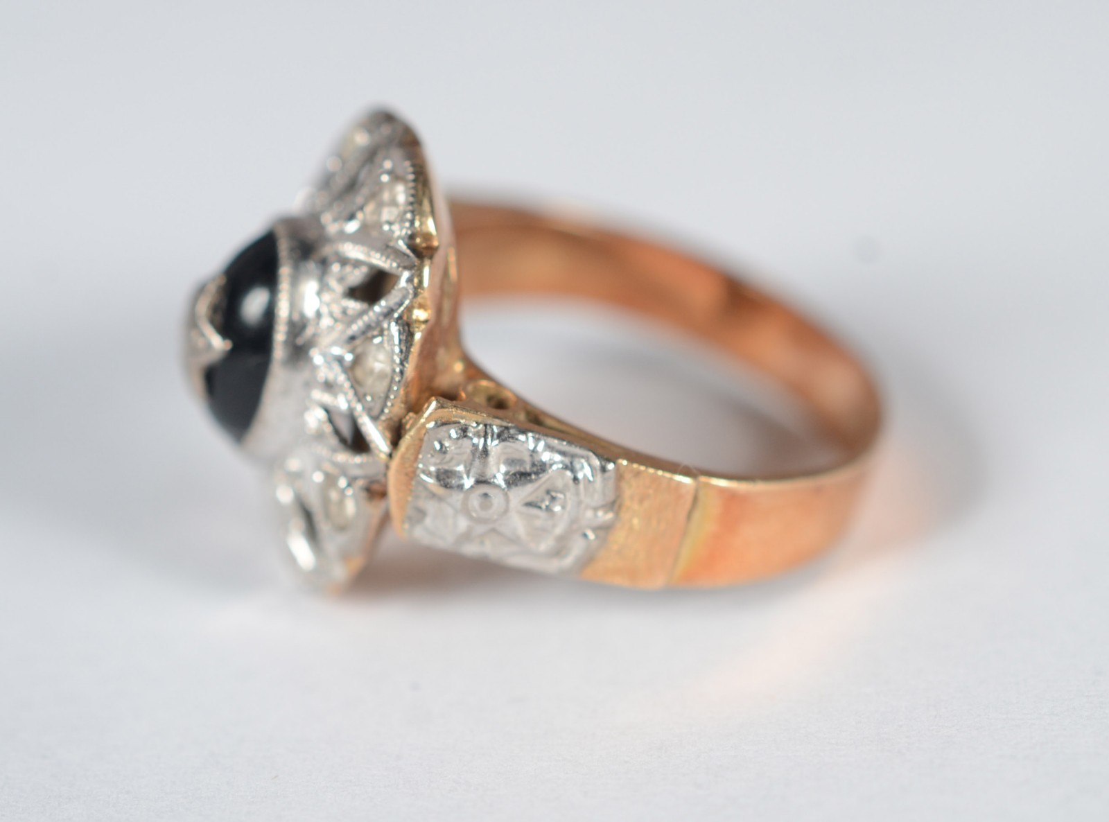 Anel de ouro 18 k , aro 12. (Por motivos de seguranças as peças não... - foto 5 de 5