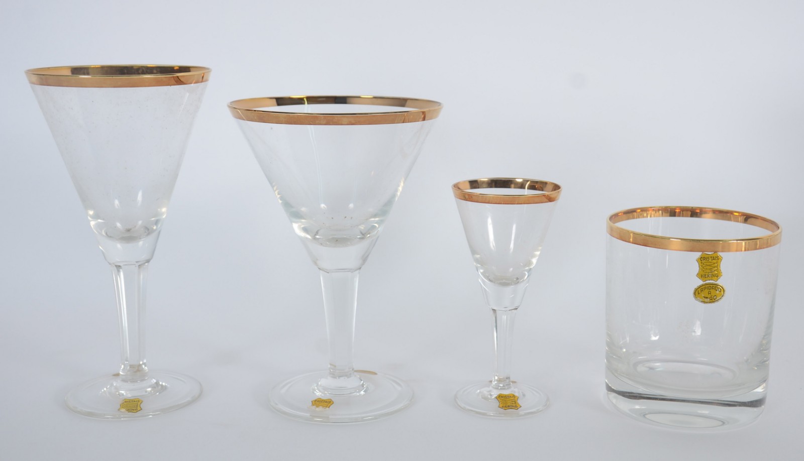 Serviço de cristal com borda dourada composto de: 9 para champagne... - foto 2 de 6