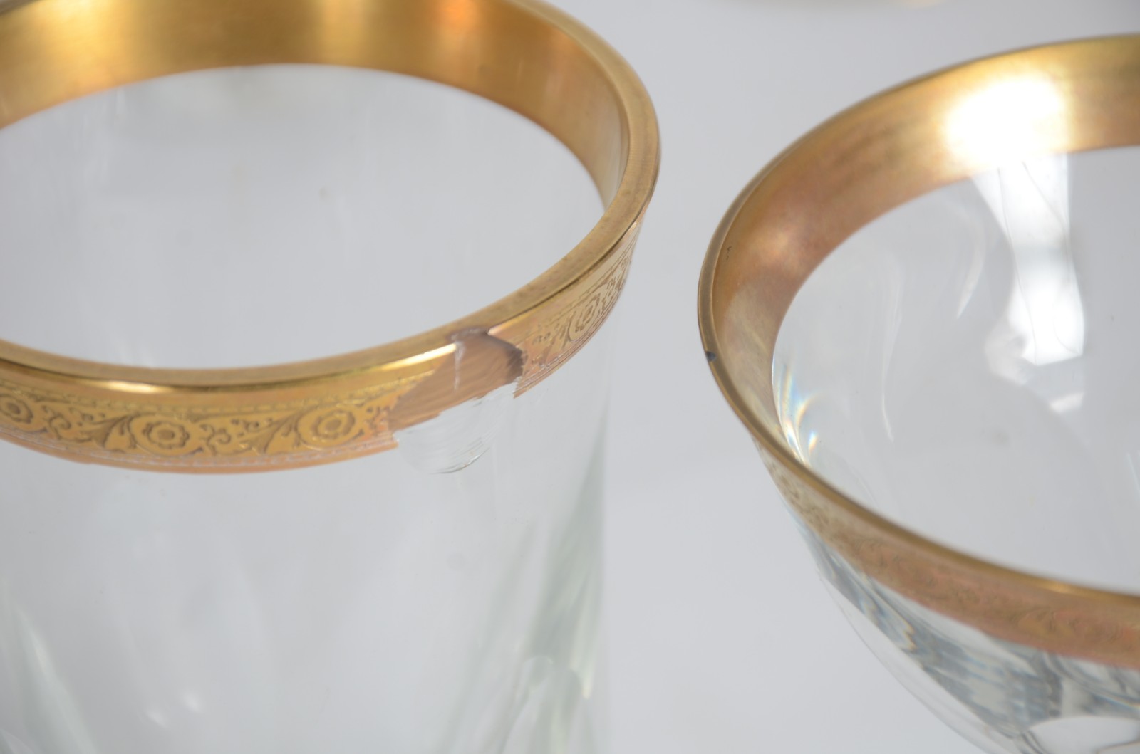 Serviço de taças de cristal com borda dourada lapidação facetada... - foto 4 de 7