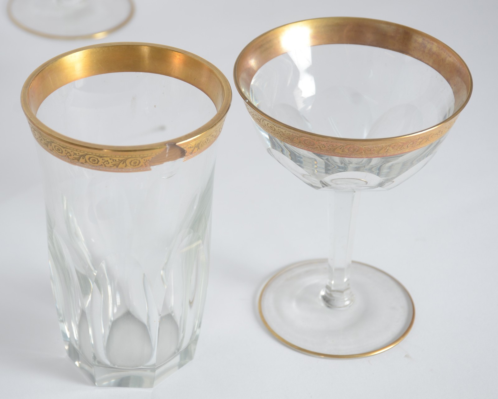 Serviço de taças de cristal com borda dourada lapidação facetada... - foto 5 de 7